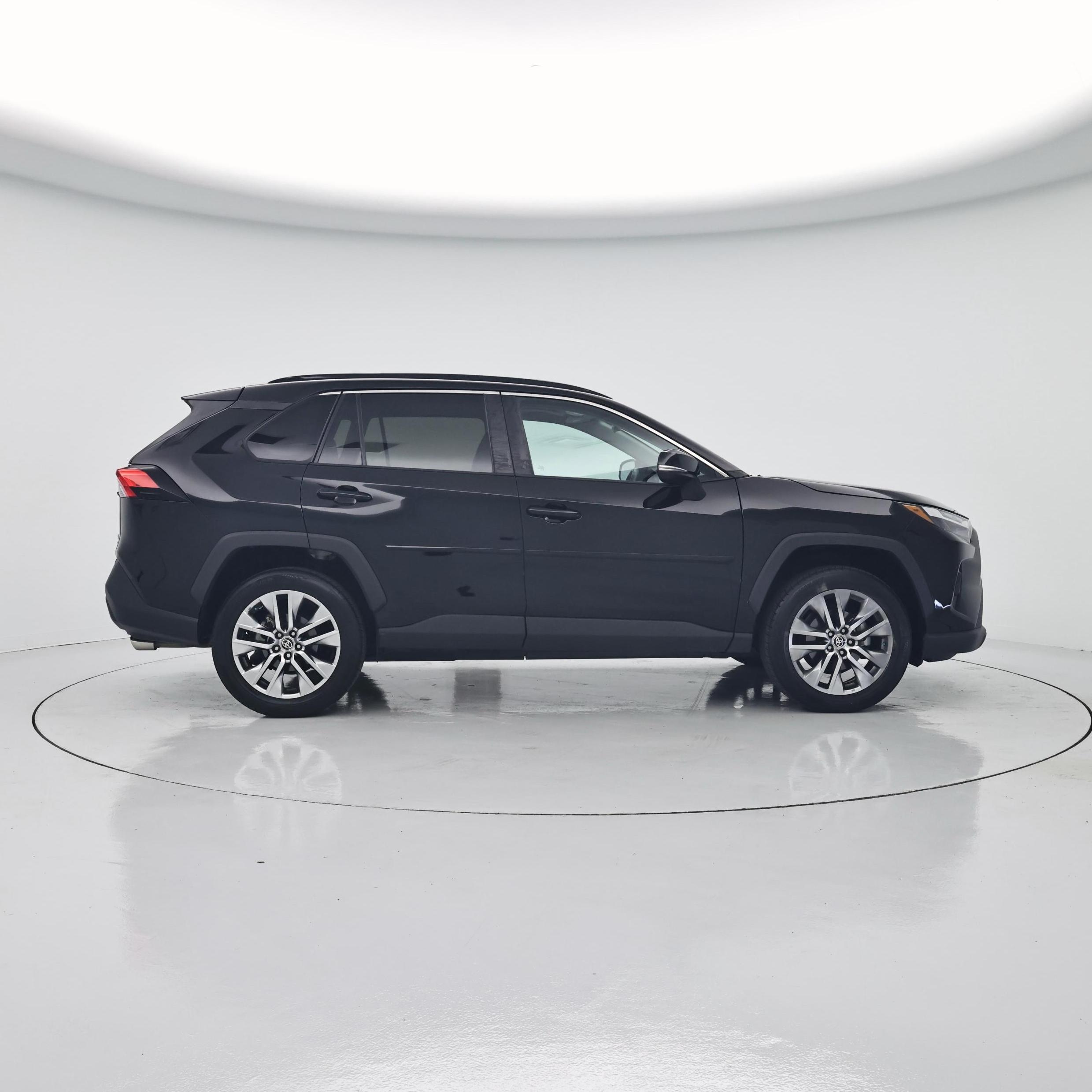 Thumbnail: 2022 Toyota RAV4 - 7