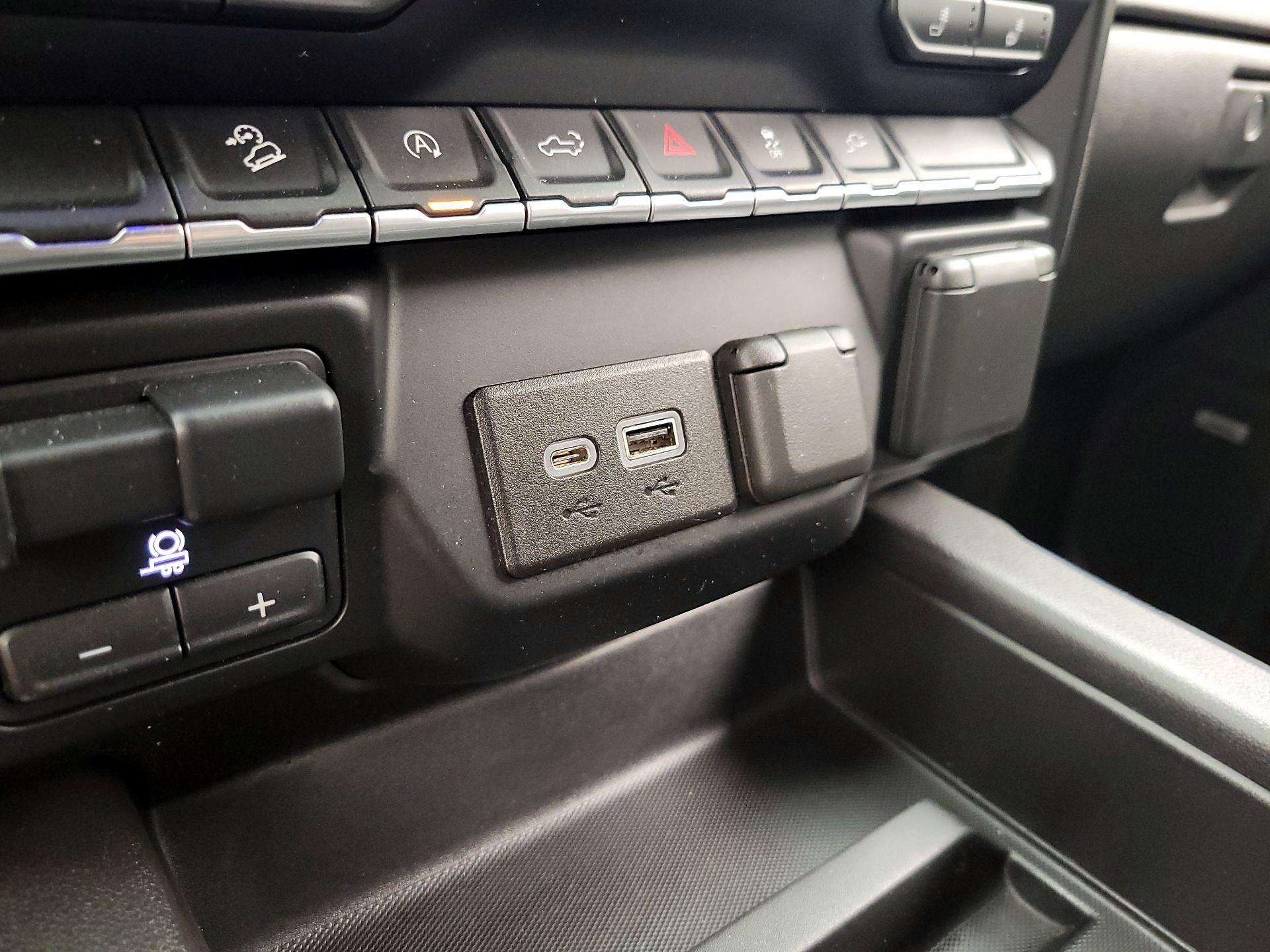Thumbnail: 2020 Chevrolet Silverado 1500 - 18