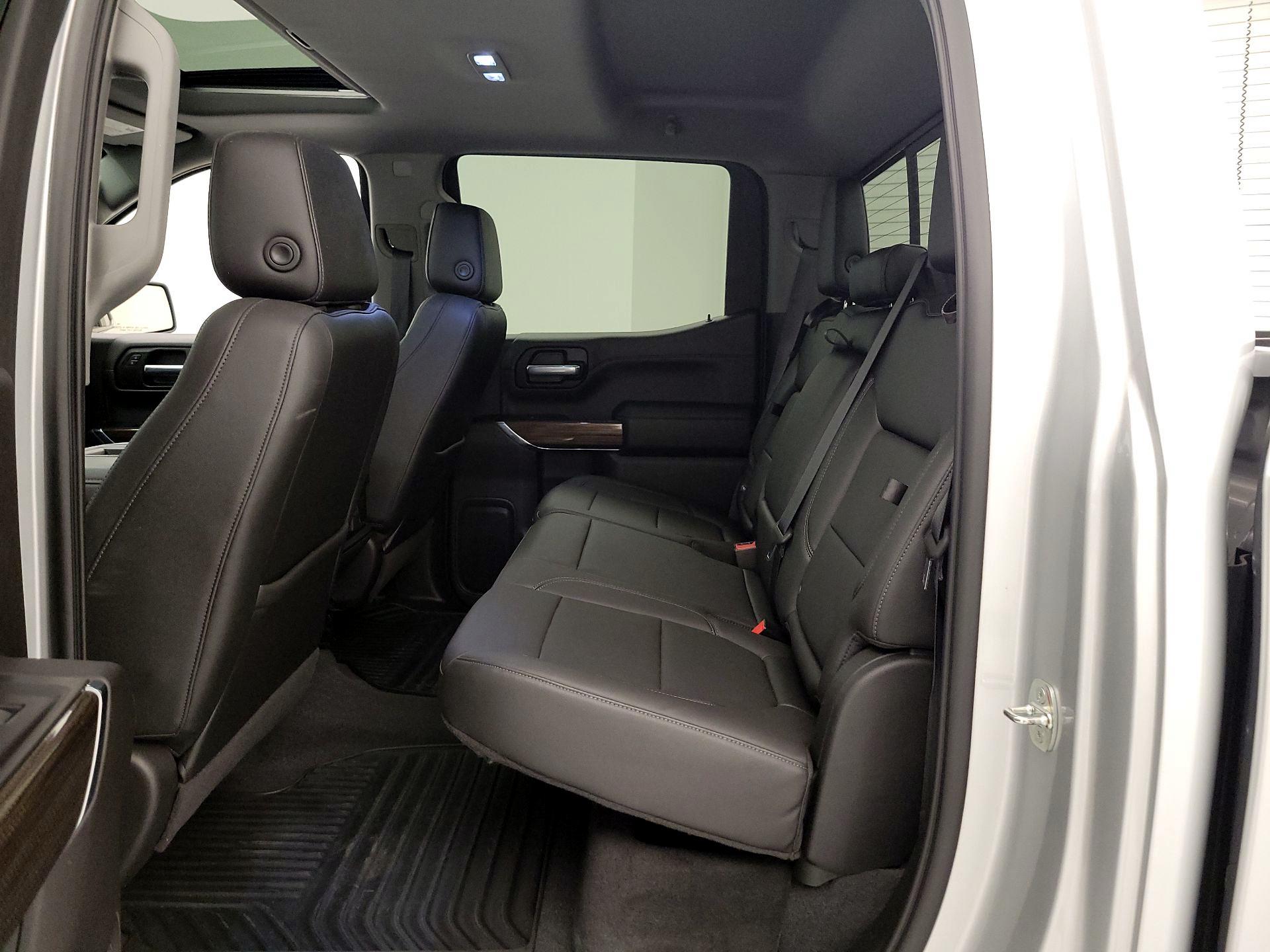 Thumbnail: 2020 Chevrolet Silverado 1500 - 20