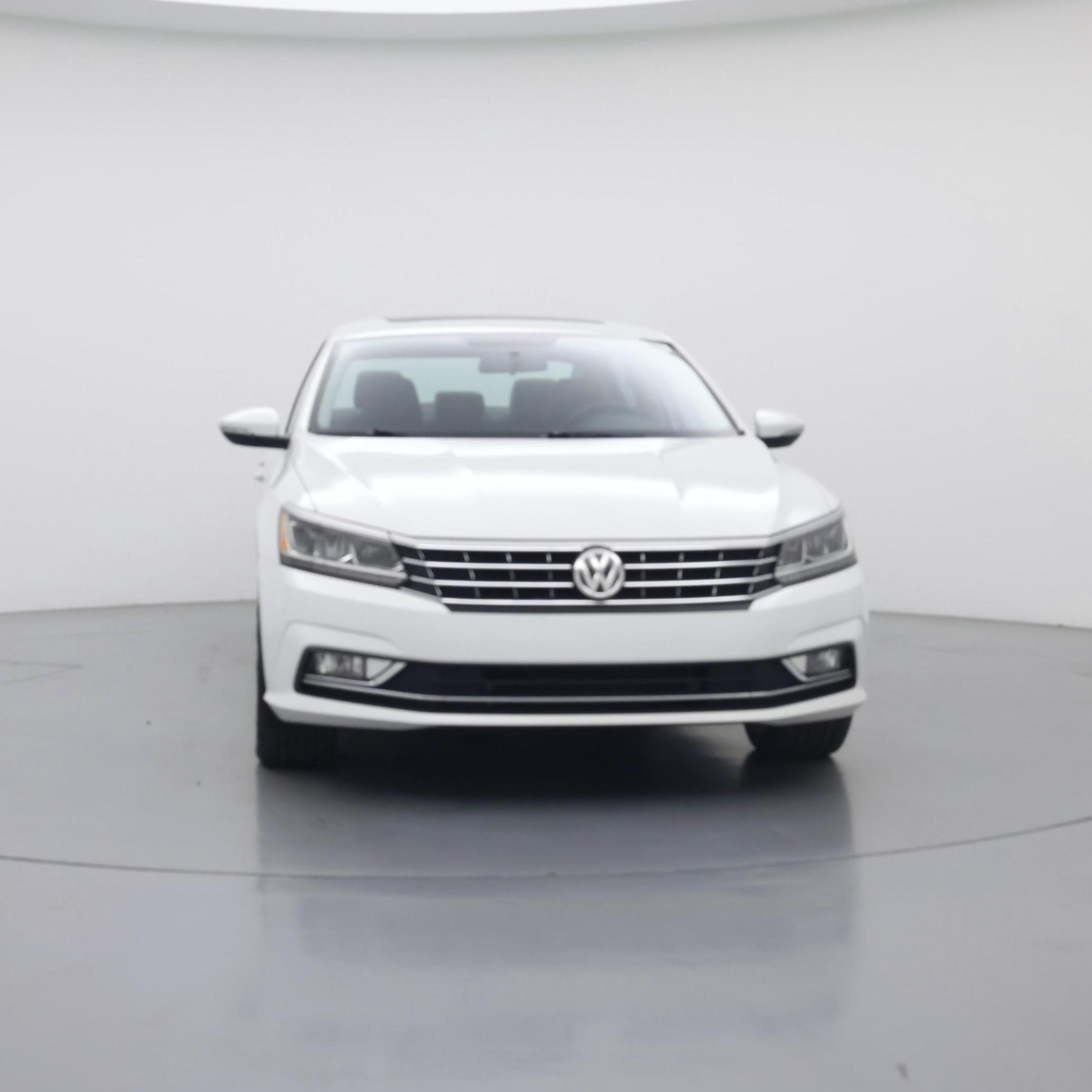 Thumbnail: 2017 Volkswagen Passat - 5