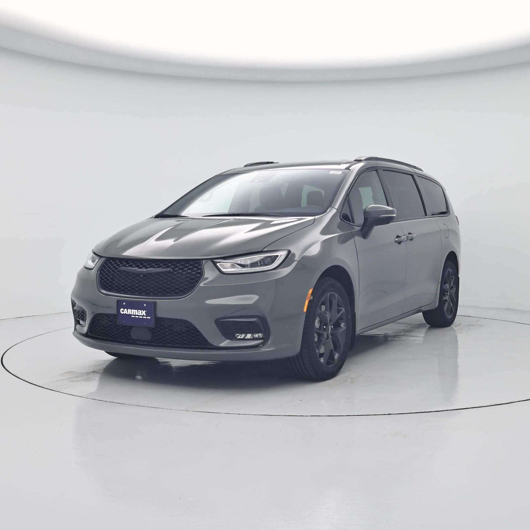 Thumbnail: 2023 Chrysler Pacifica - 4