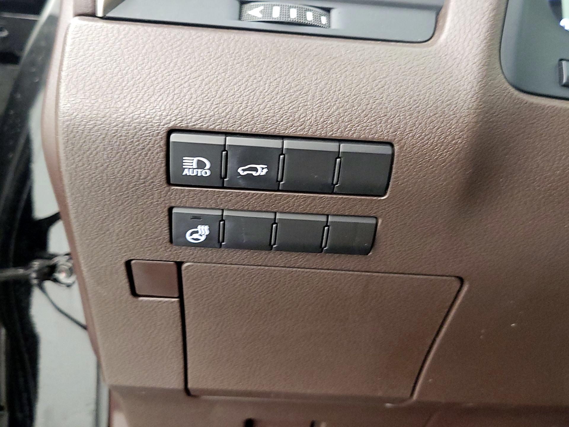 Thumbnail: 2020 Lexus RX - 13