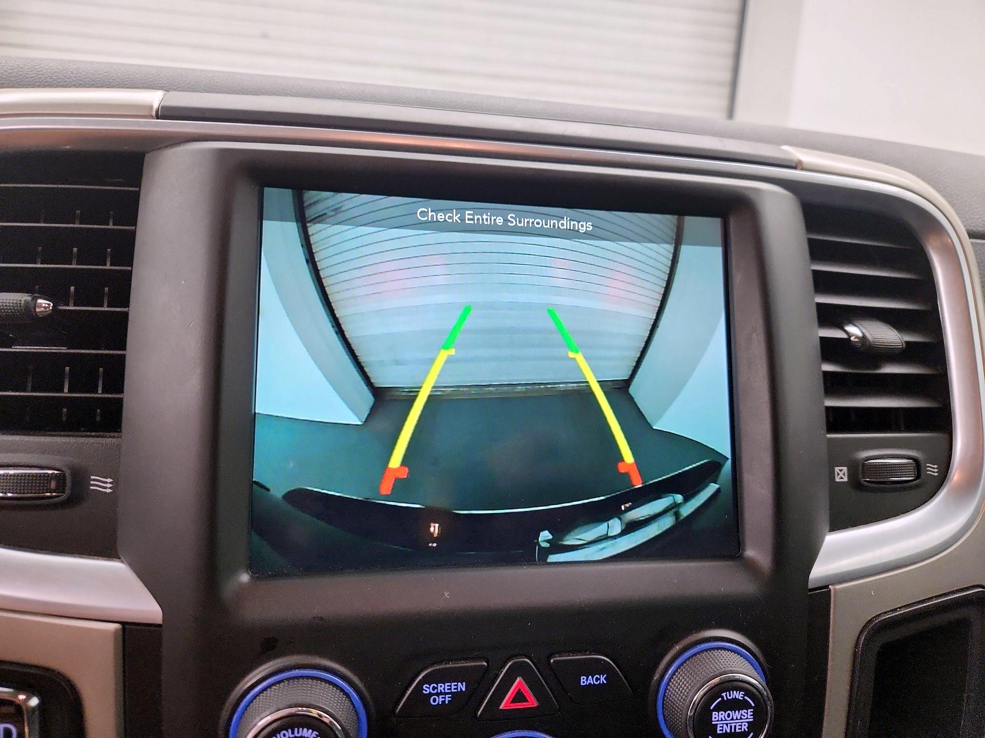 Thumbnail: 2019 RAM 1500 Classic - 14