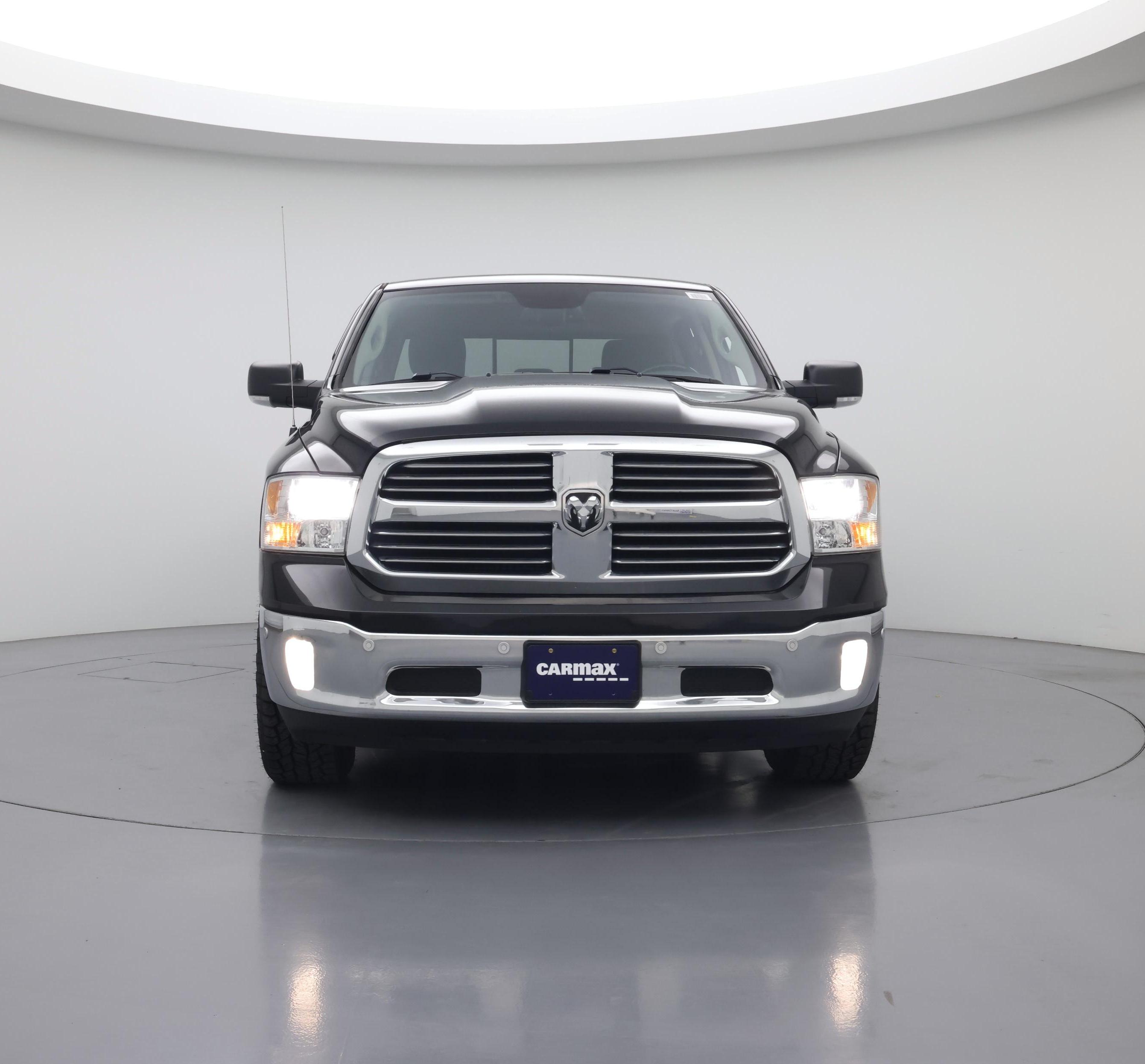 Thumbnail: 2019 RAM 1500 Classic - 5