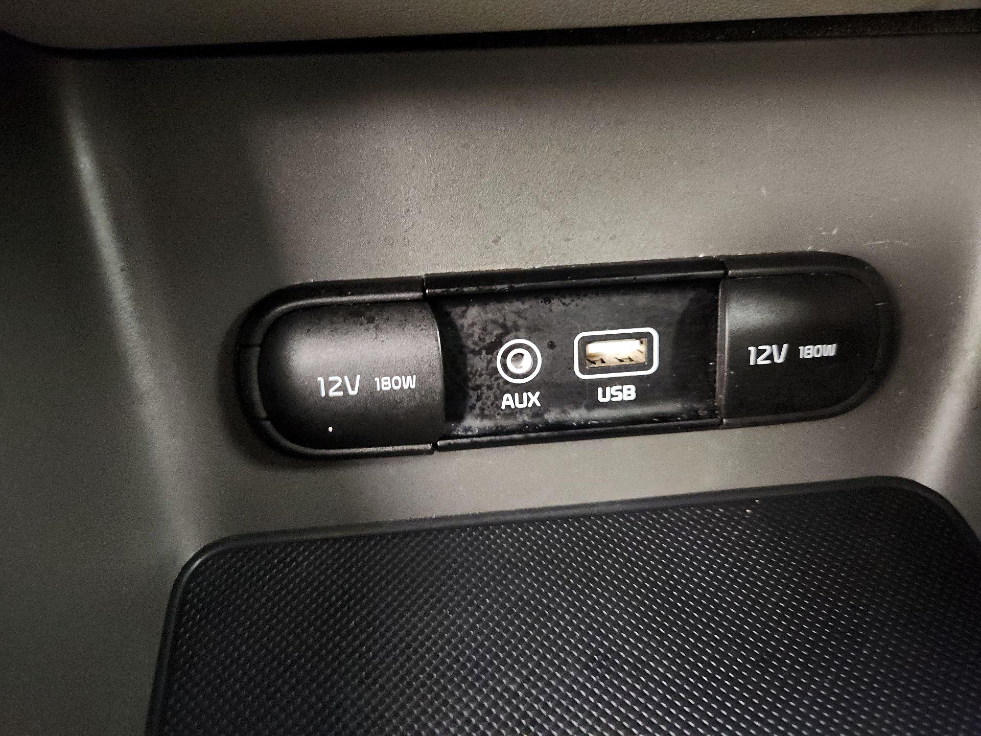 Thumbnail: 2019 Kia Sportage - 18