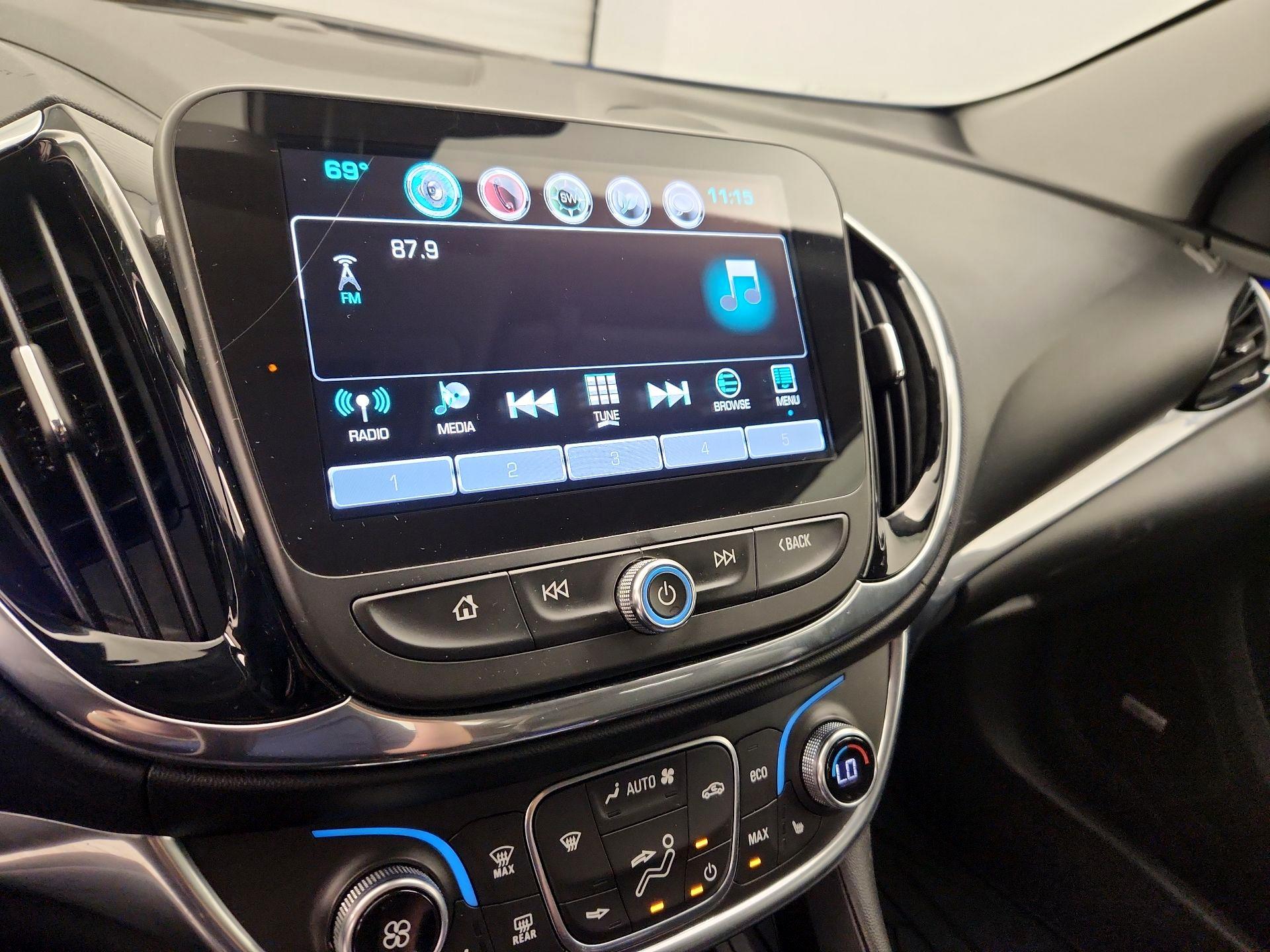Thumbnail: 2016 Chevrolet Volt - 16