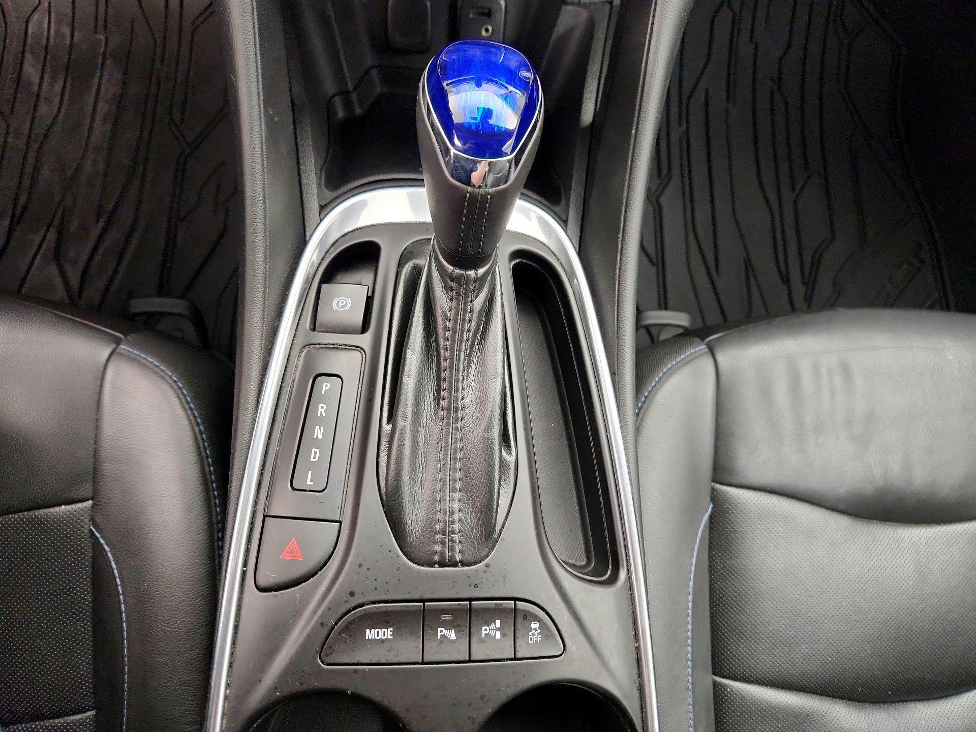 Thumbnail: 2016 Chevrolet Volt - 18