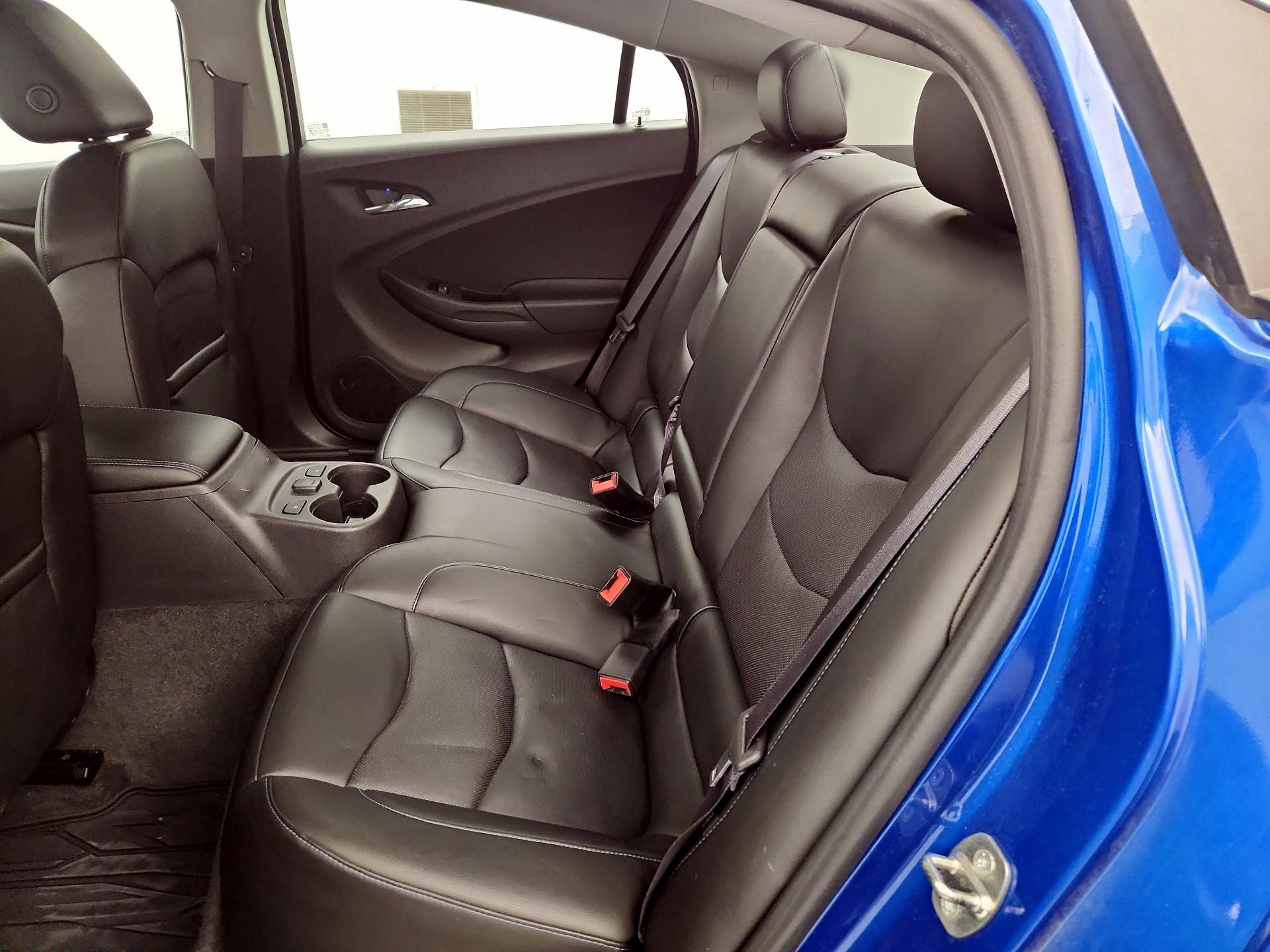 Thumbnail: 2016 Chevrolet Volt - 20
