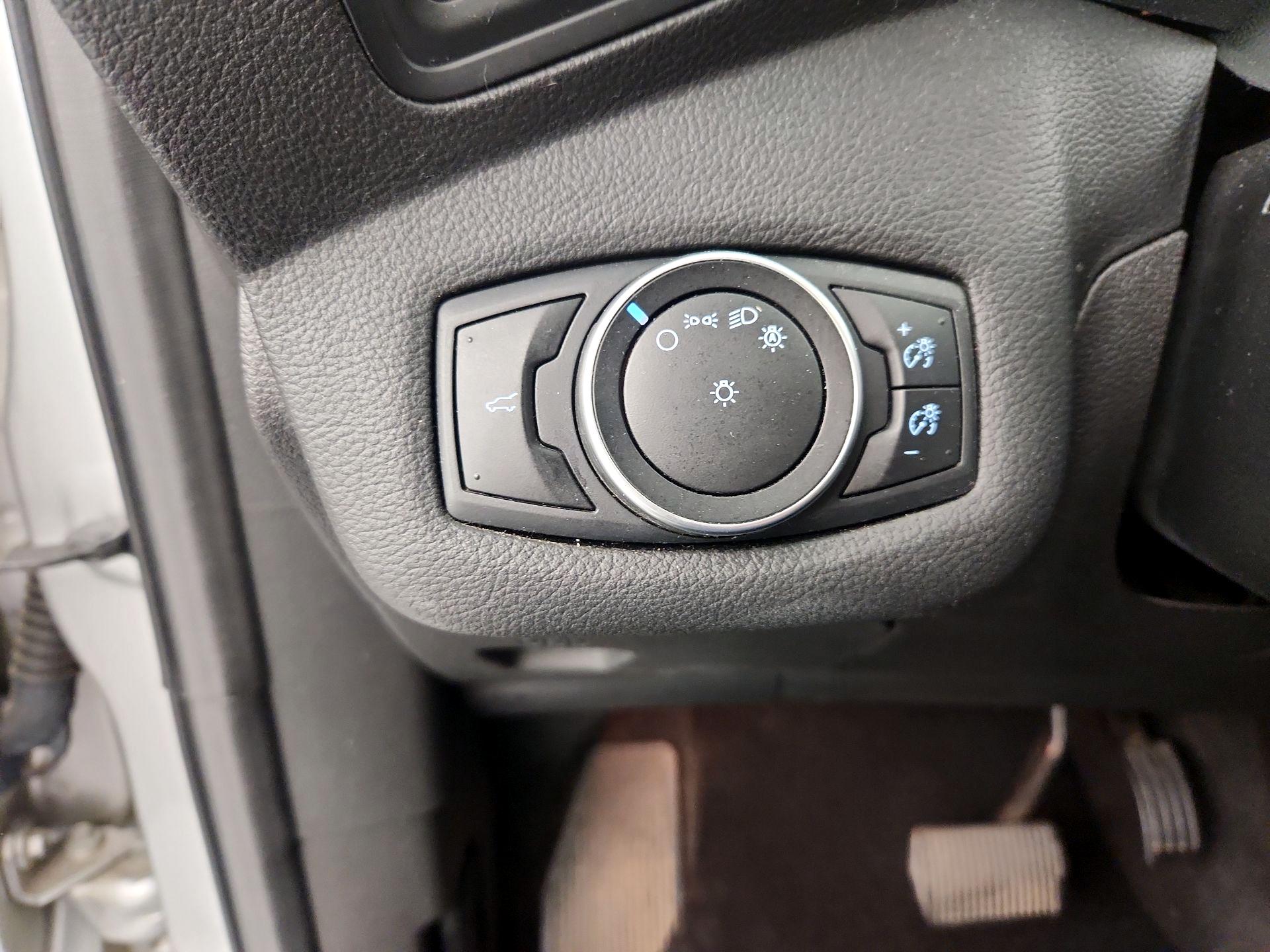 Thumbnail: 2017 Ford Escape - 13