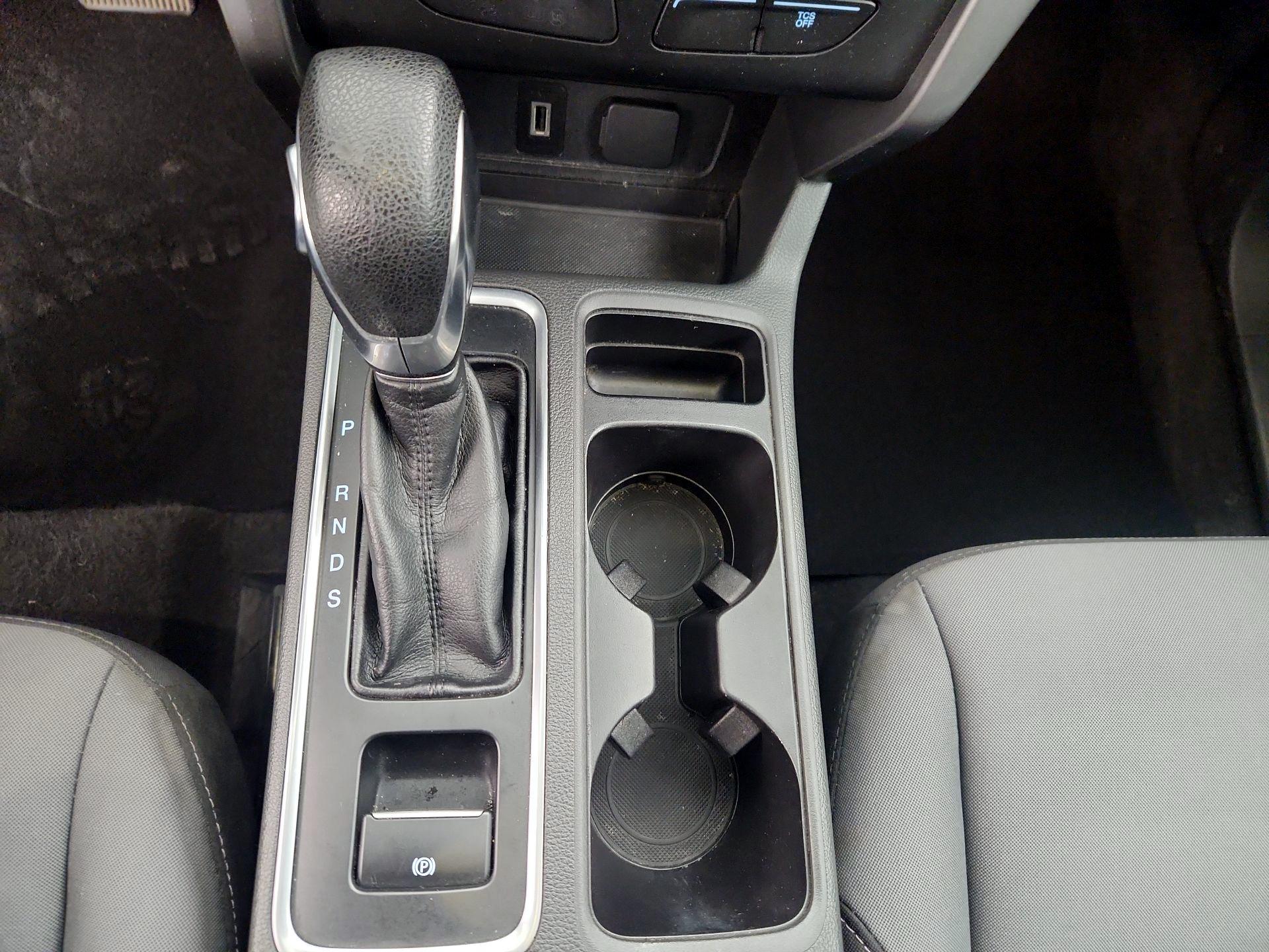 Thumbnail: 2017 Ford Escape - 17