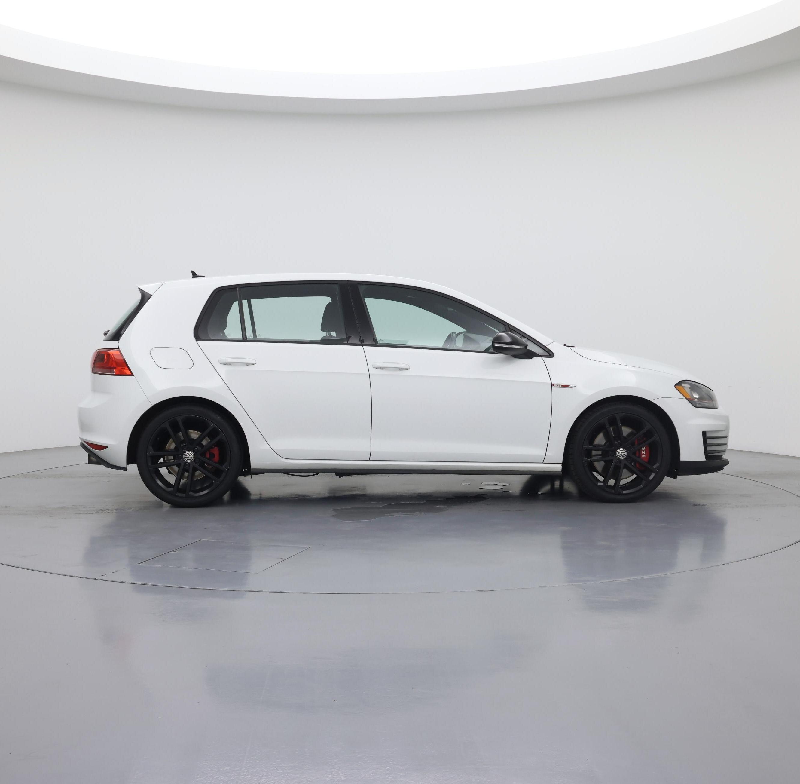 Thumbnail: 2017 Volkswagen Golf - 7