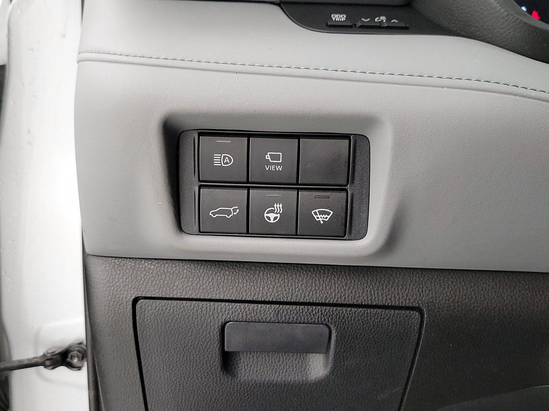 Thumbnail: 2021 Toyota Highlander - 13