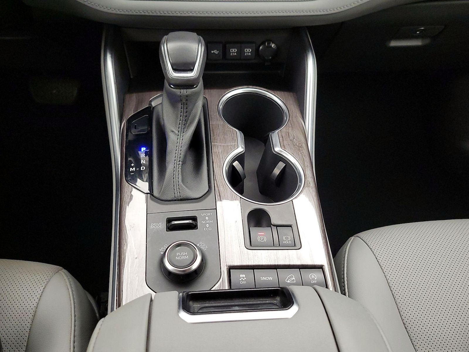 2021 Toyota Highlander Platinum - Photo 19