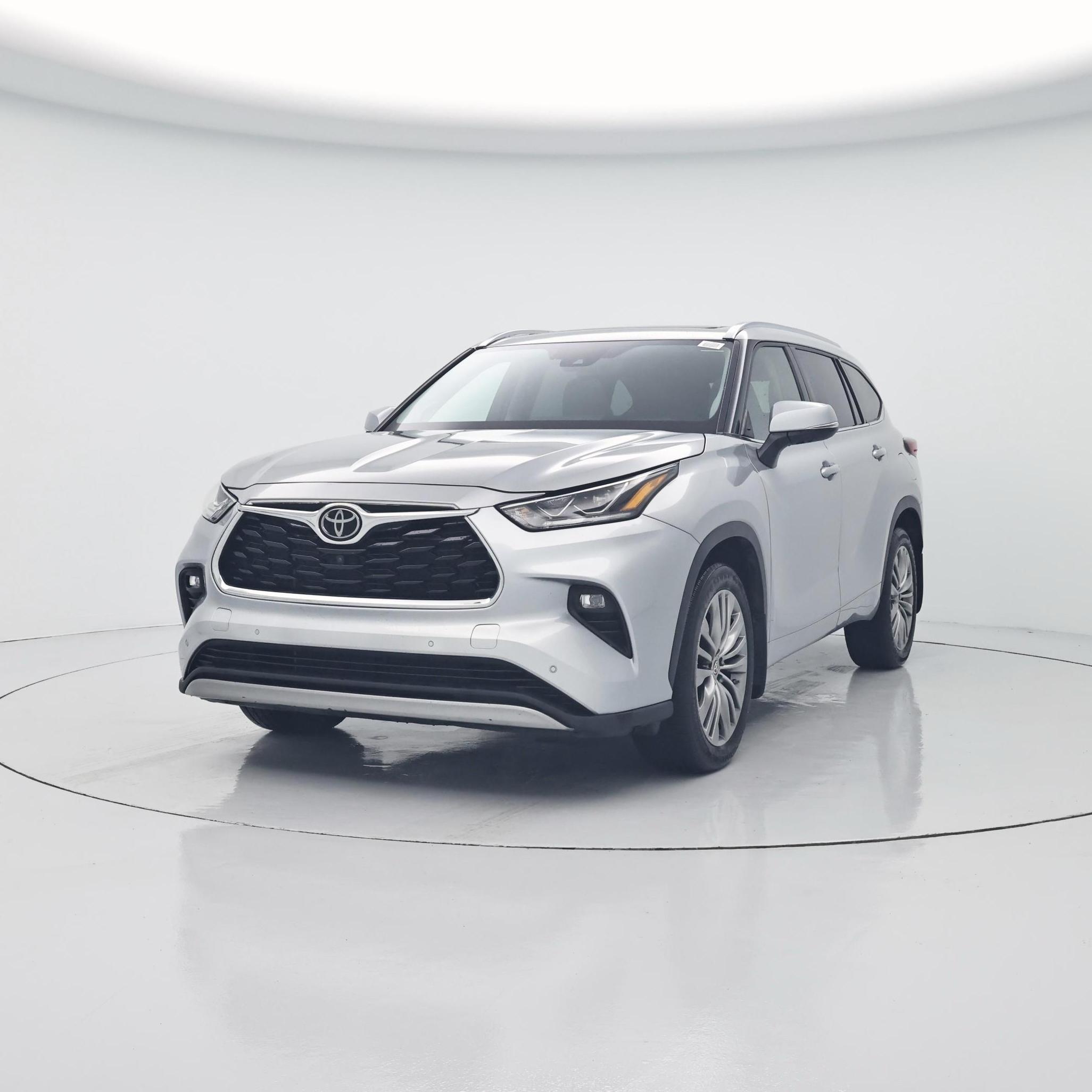 Thumbnail: 2021 Toyota Highlander - 4