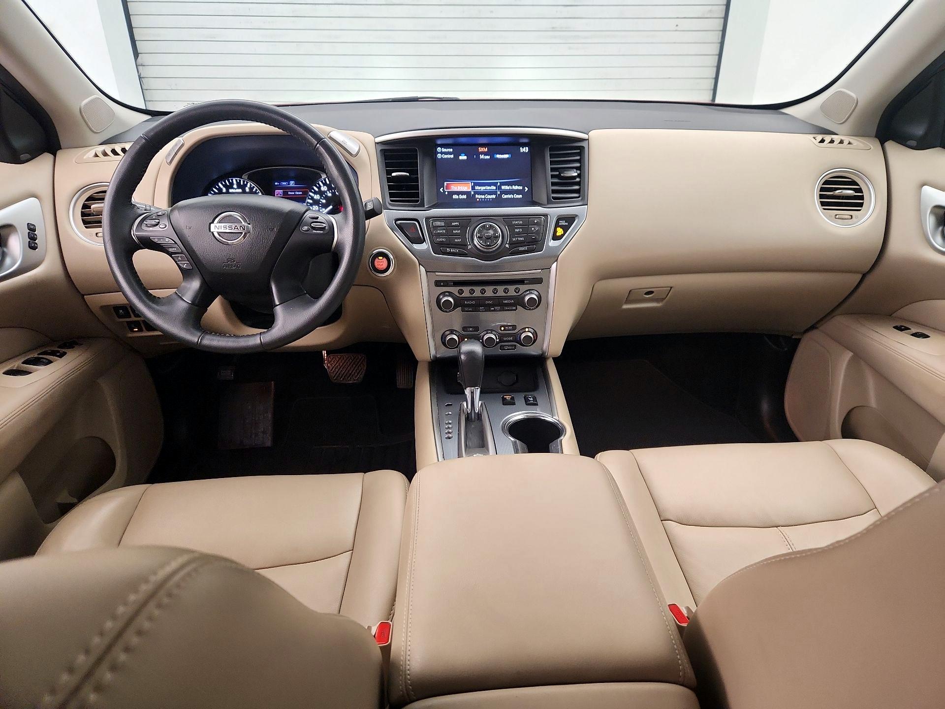 Thumbnail: 2017 Nissan Pathfinder - 9