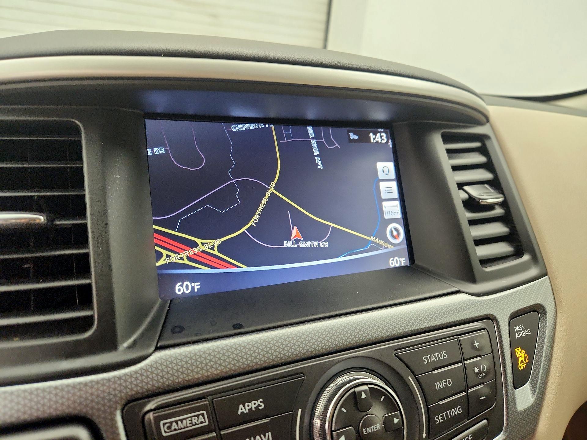 Thumbnail: 2017 Nissan Pathfinder - 14