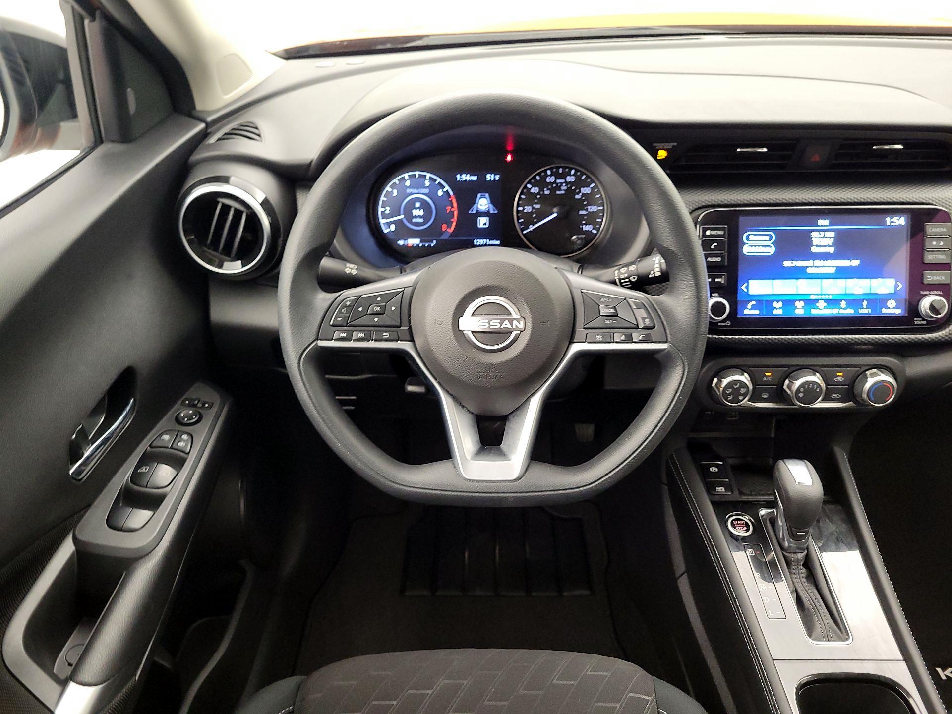 Thumbnail: 2023 Nissan Kicks - 10