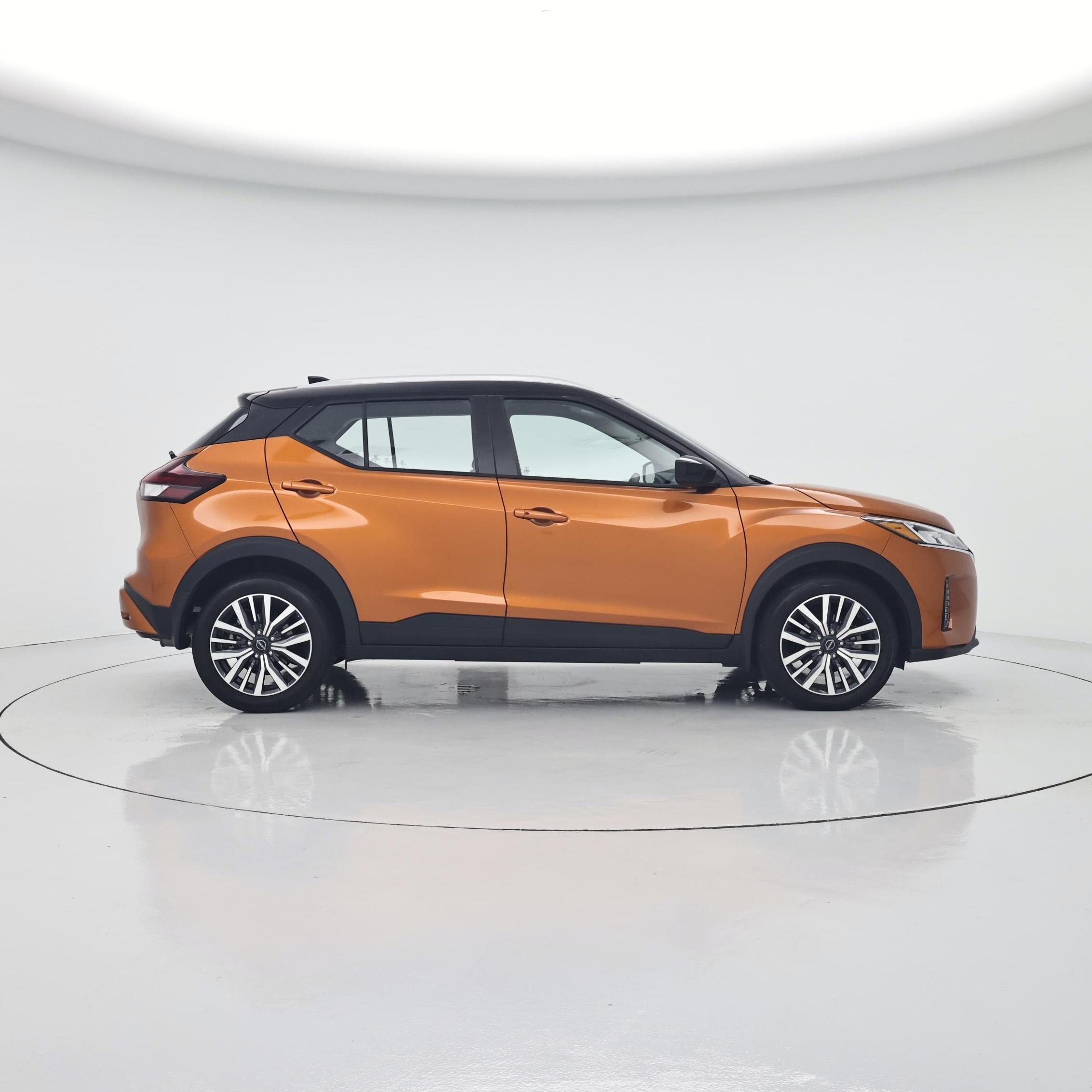 Thumbnail: 2023 Nissan Kicks - 7