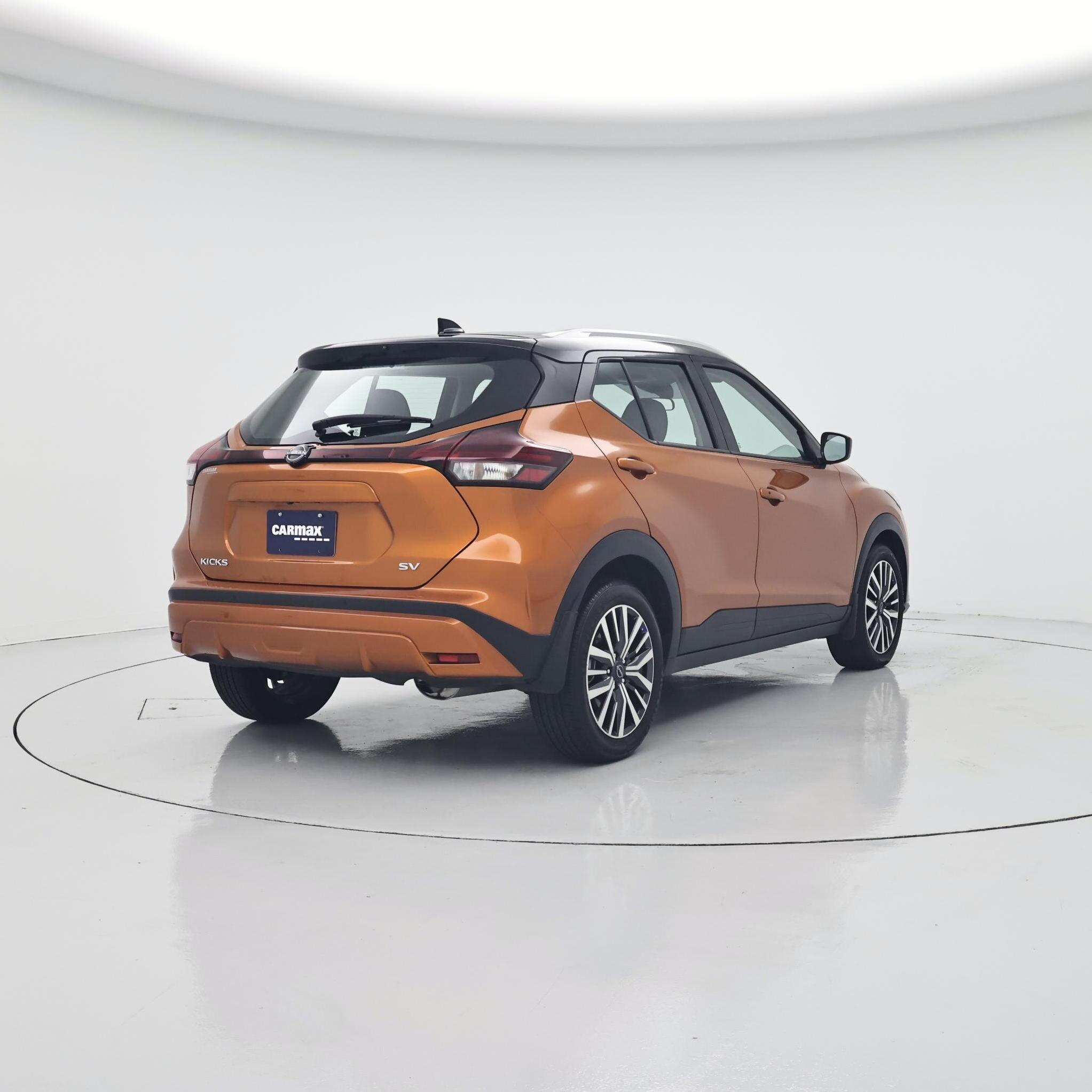 Thumbnail: 2023 Nissan Kicks - 8