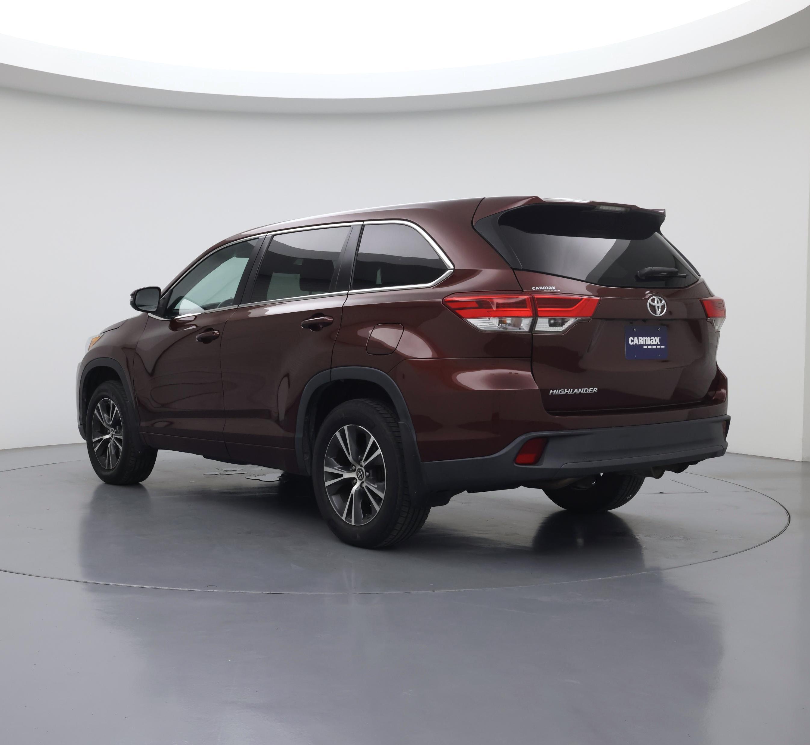 Thumbnail: 2017 Toyota Highlander - 2