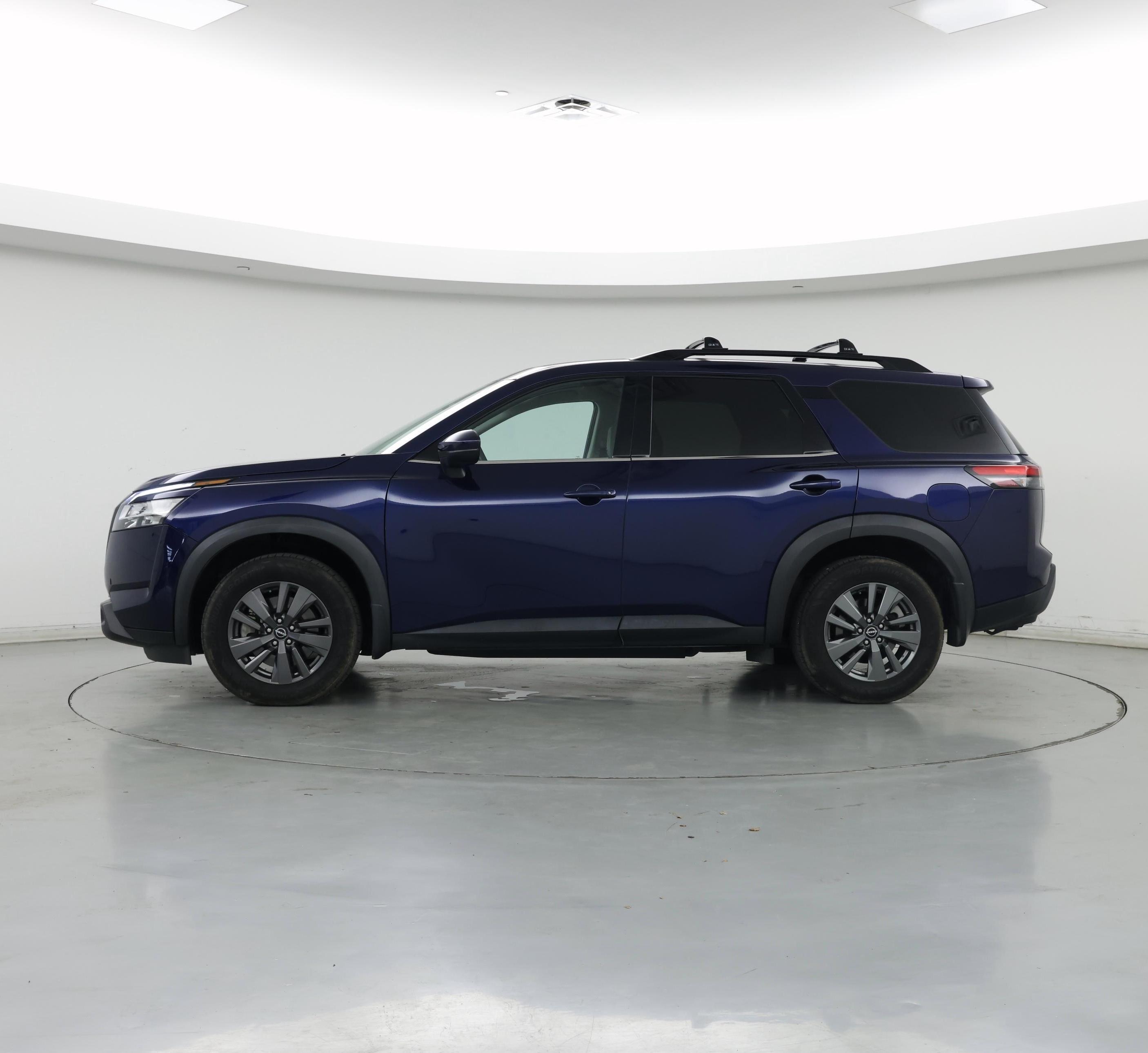 Thumbnail: 2022 Nissan Pathfinder - 3
