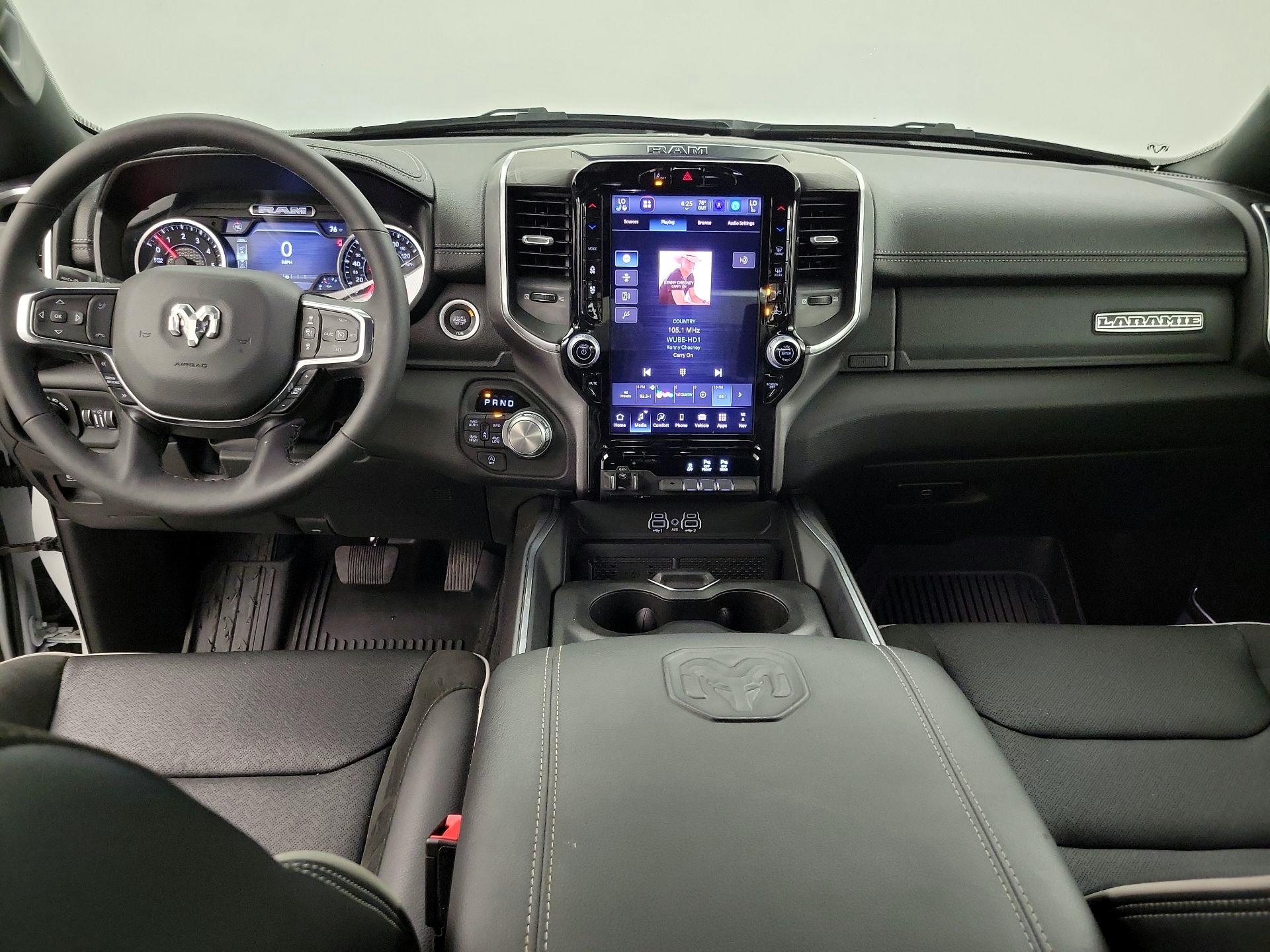 Thumbnail: 2025 RAM 1500 - 9