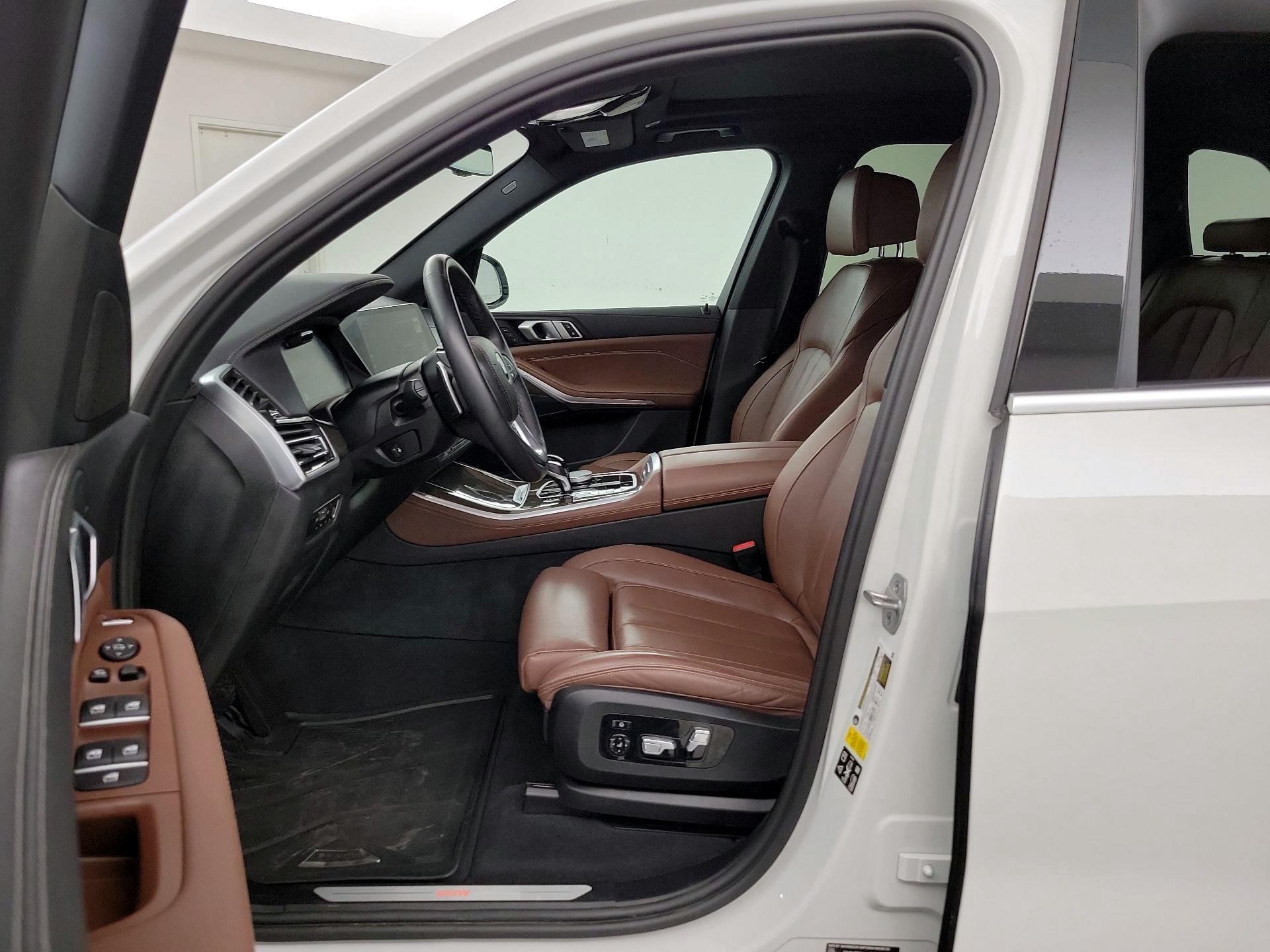 Thumbnail: 2022 BMW X5 - 11