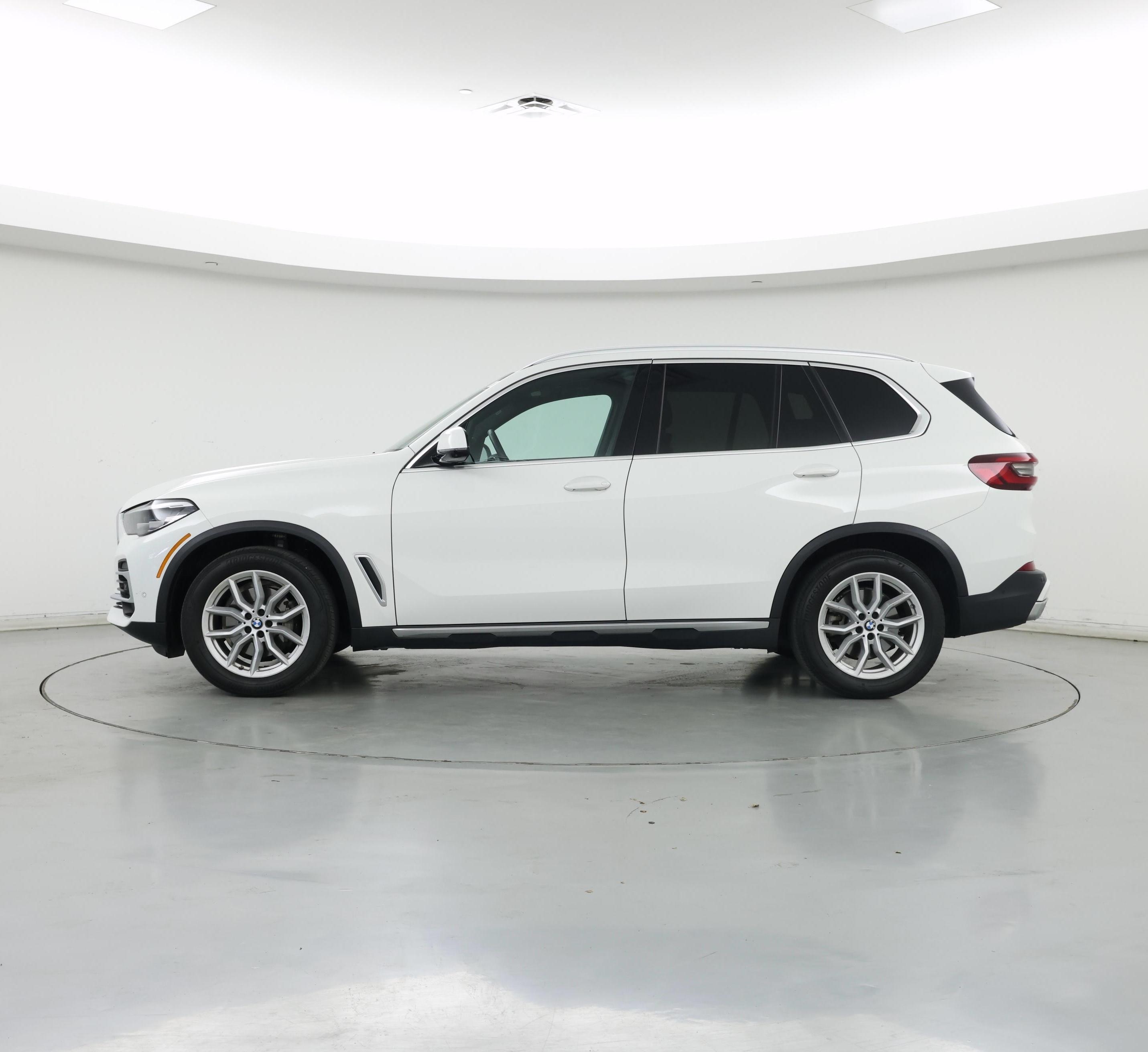 Thumbnail: 2022 BMW X5 - 3