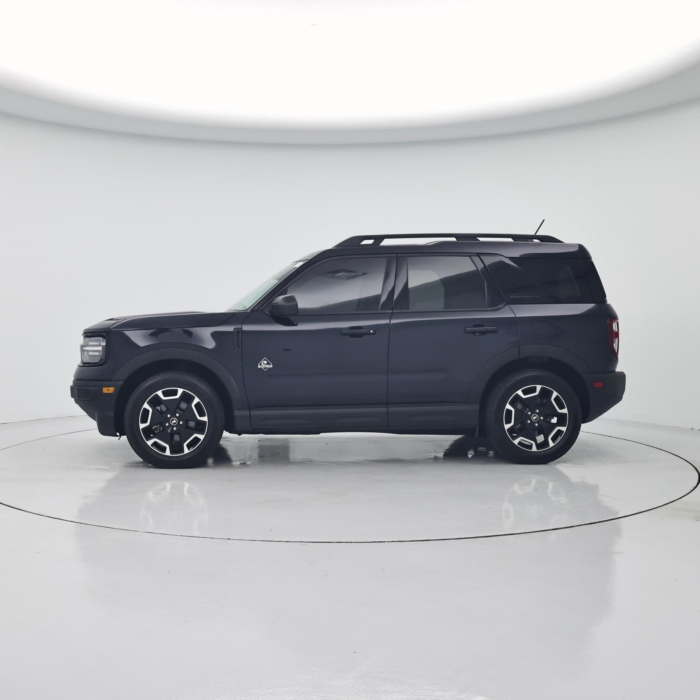 Thumbnail: 2022 Ford Bronco Sport - 3