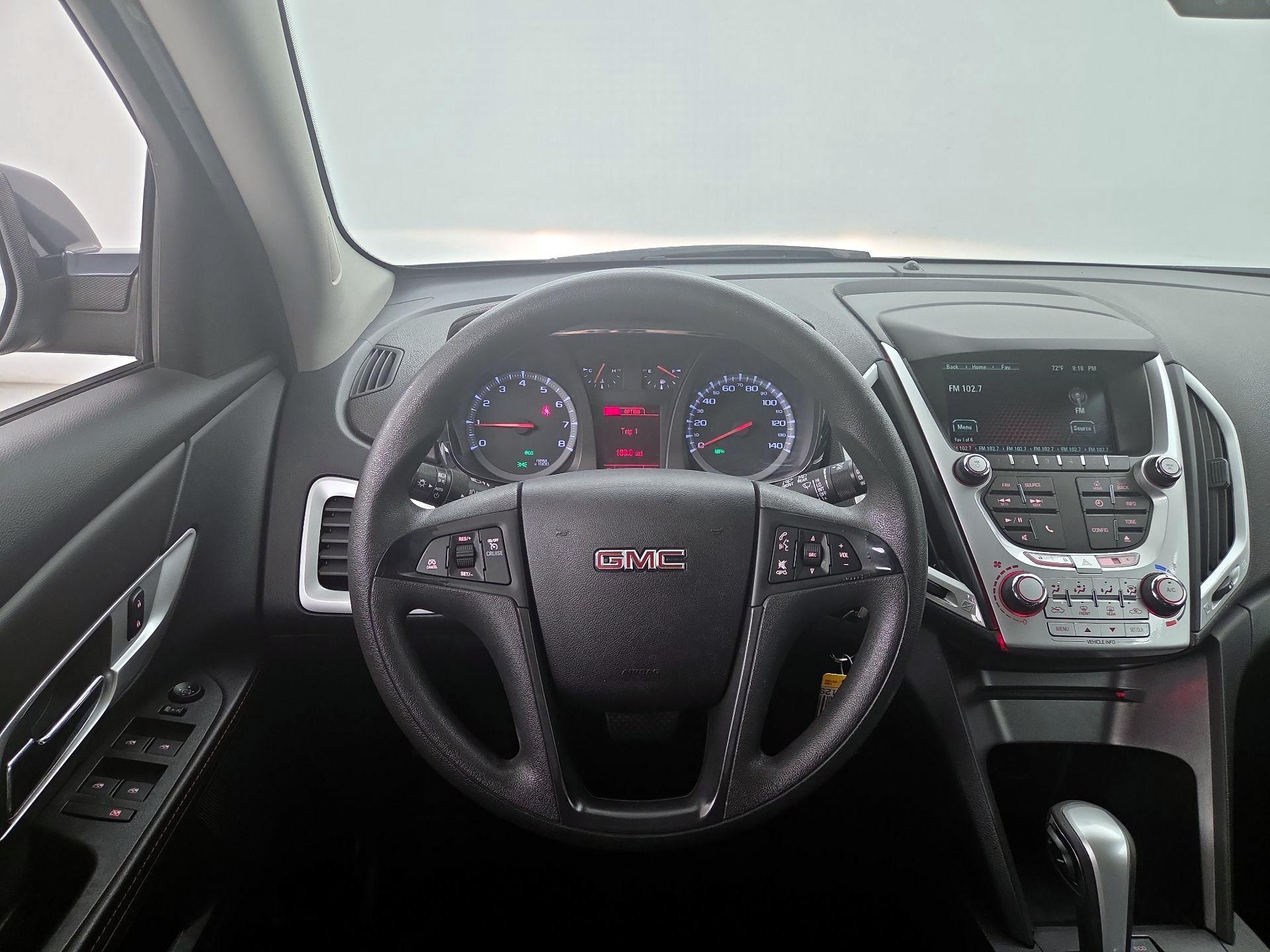 Thumbnail: 2015 GMC Terrain - 10