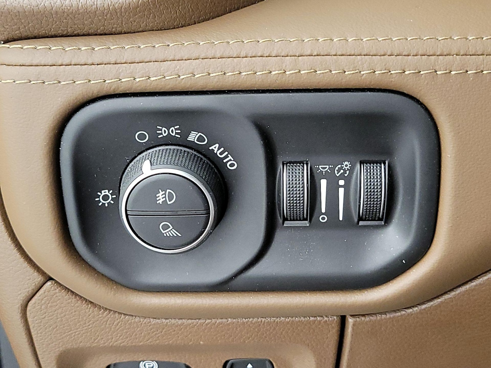 2019 RAM Ram 1500 Pickup Longhorn - Photo 14