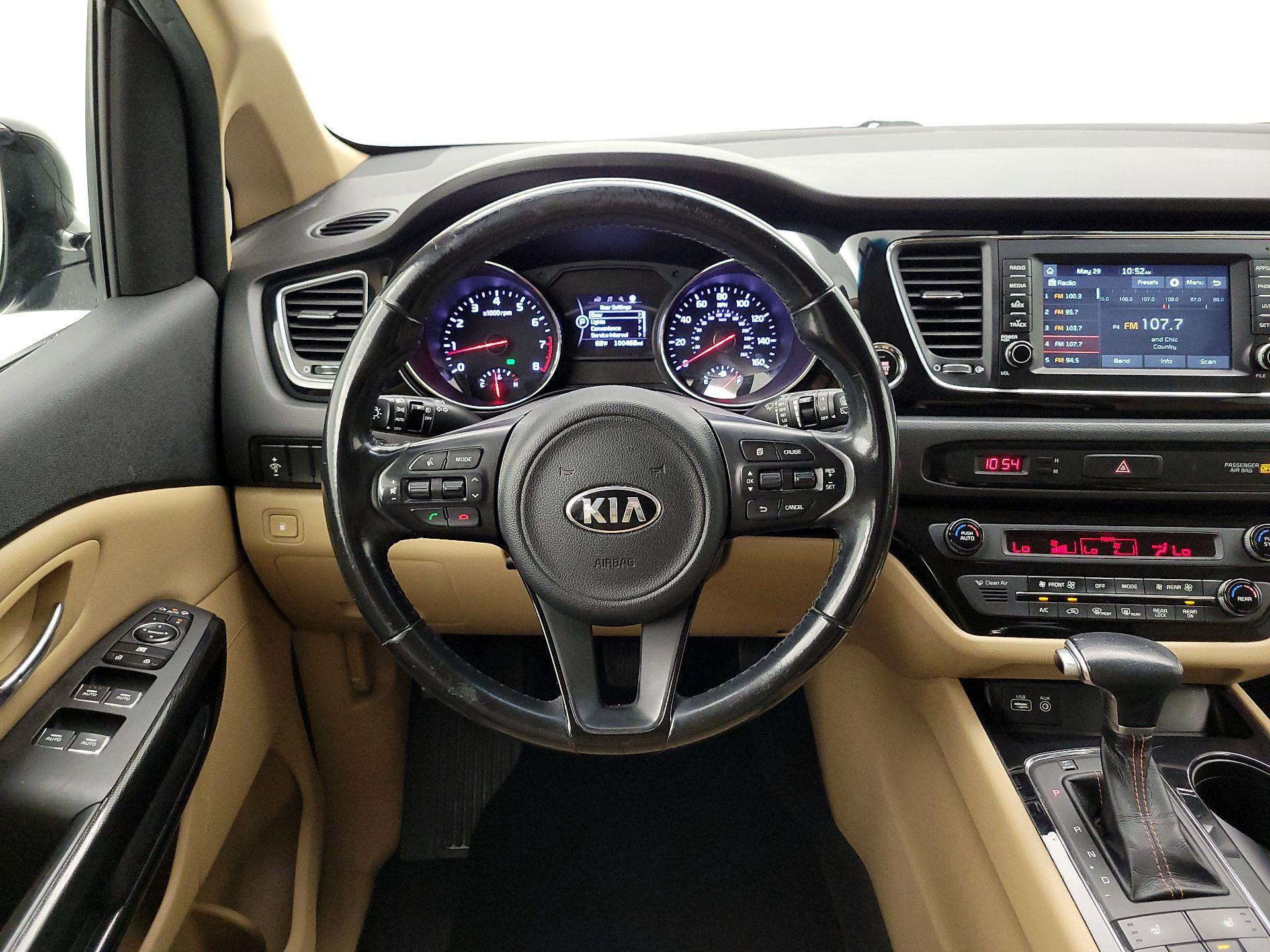Thumbnail: 2017 Kia Sedona - 10