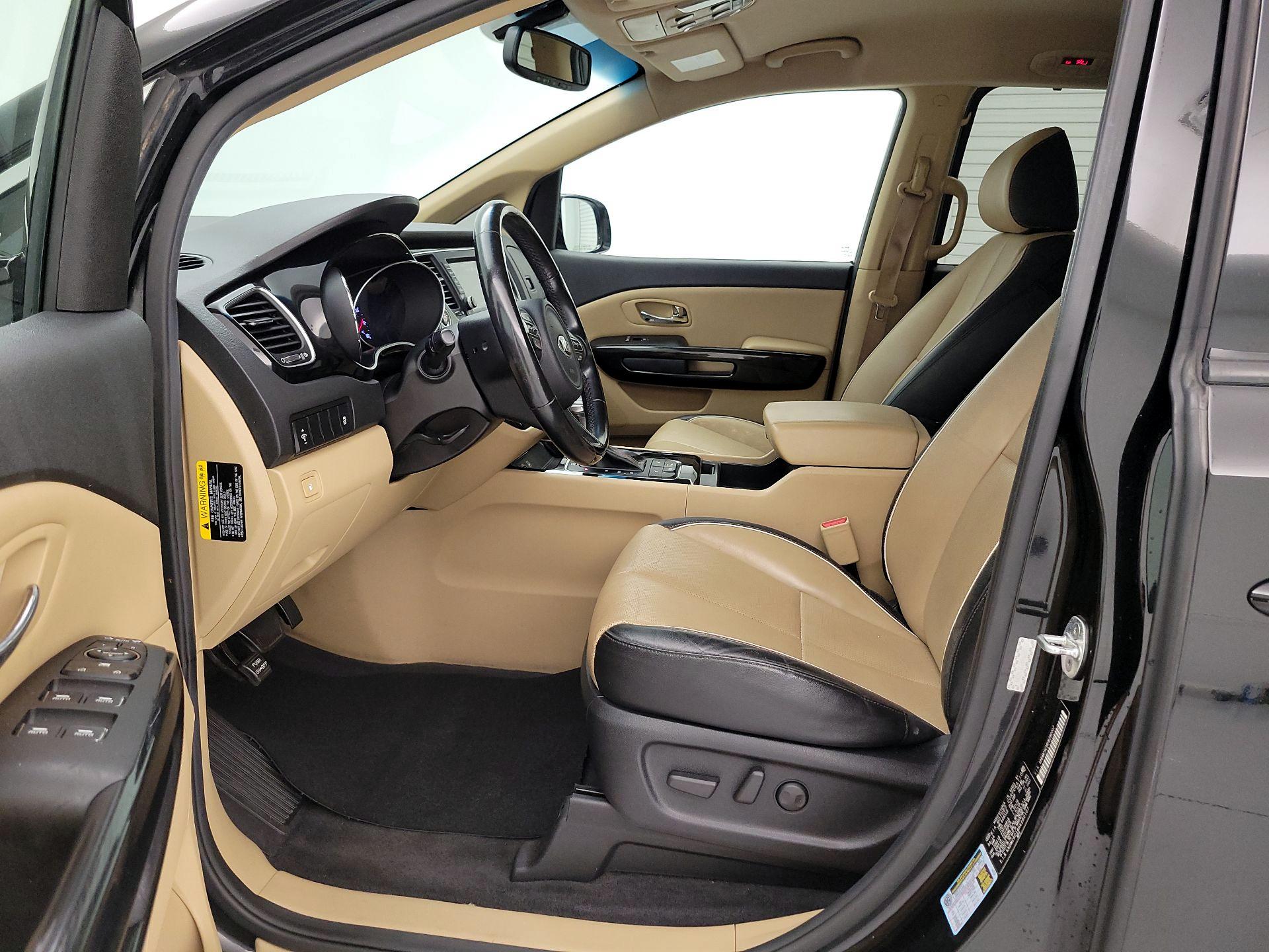 Thumbnail: 2017 Kia Sedona - 11