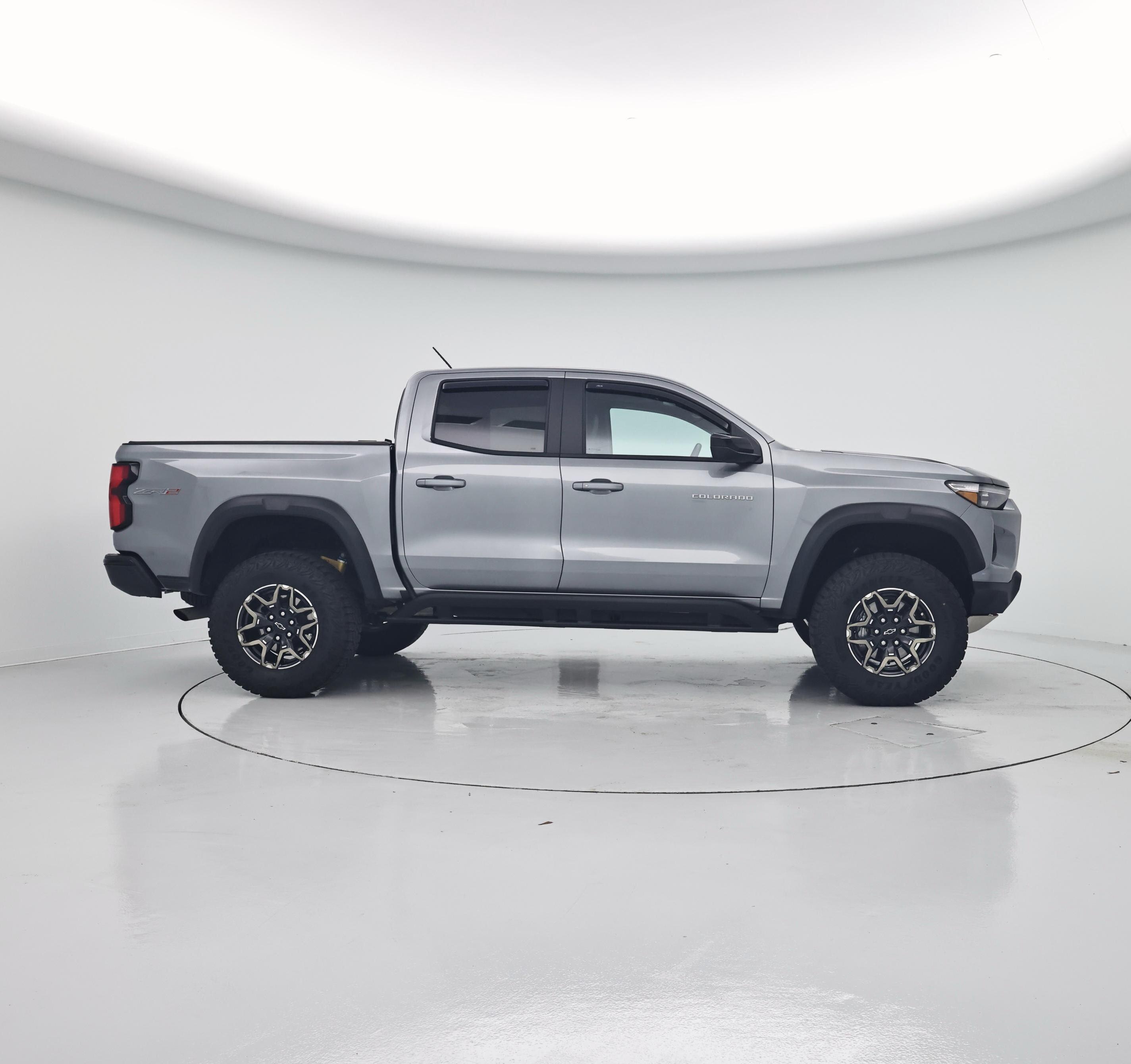 Thumbnail: 2023 Chevrolet Colorado - 7