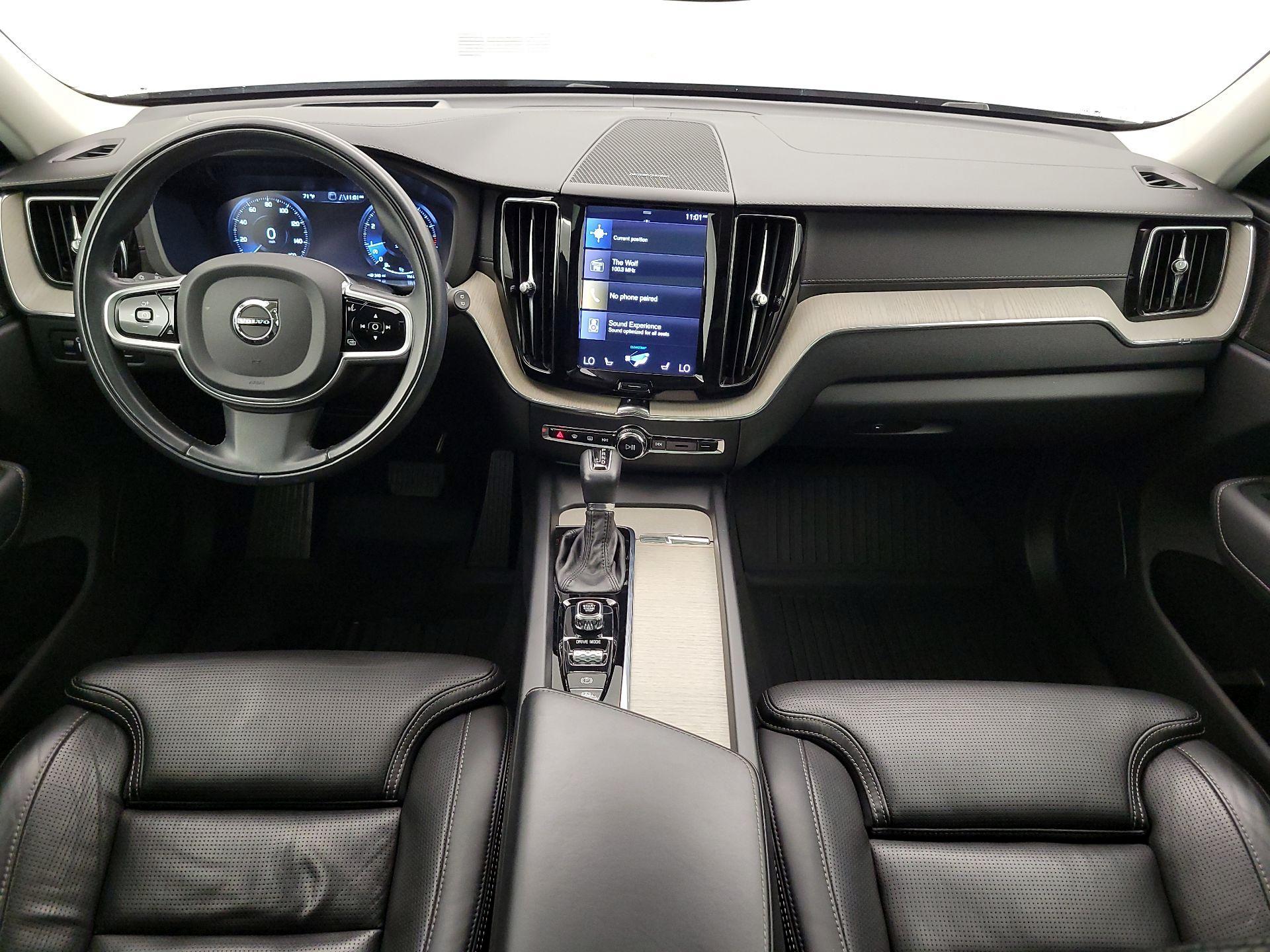 Thumbnail: 2020 Volvo XC60 - 9