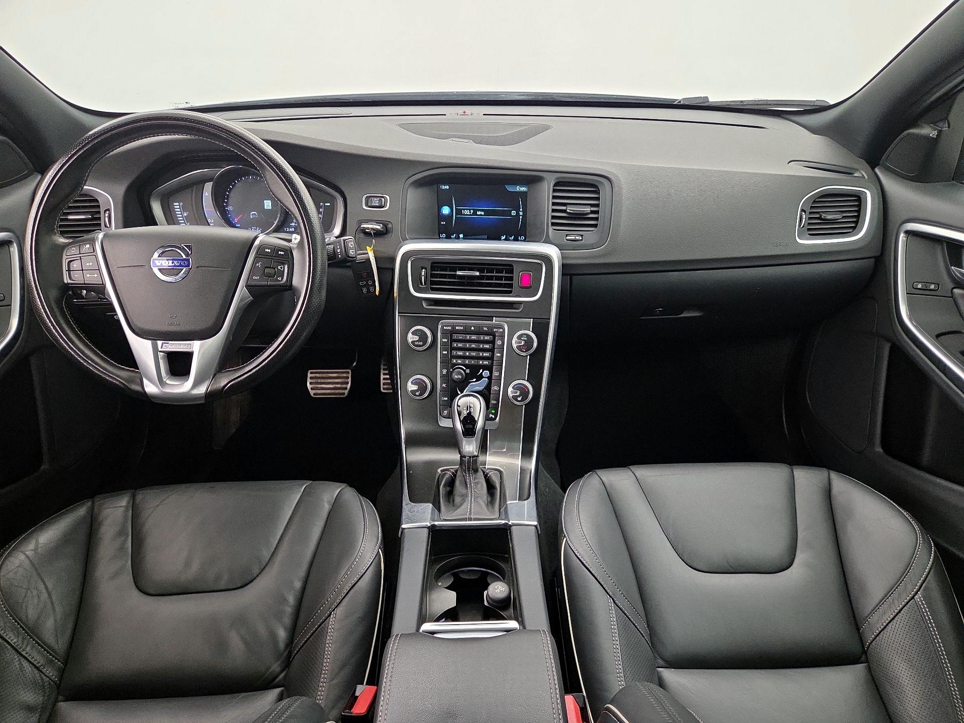 Thumbnail: 2017 Volvo V60 - 9