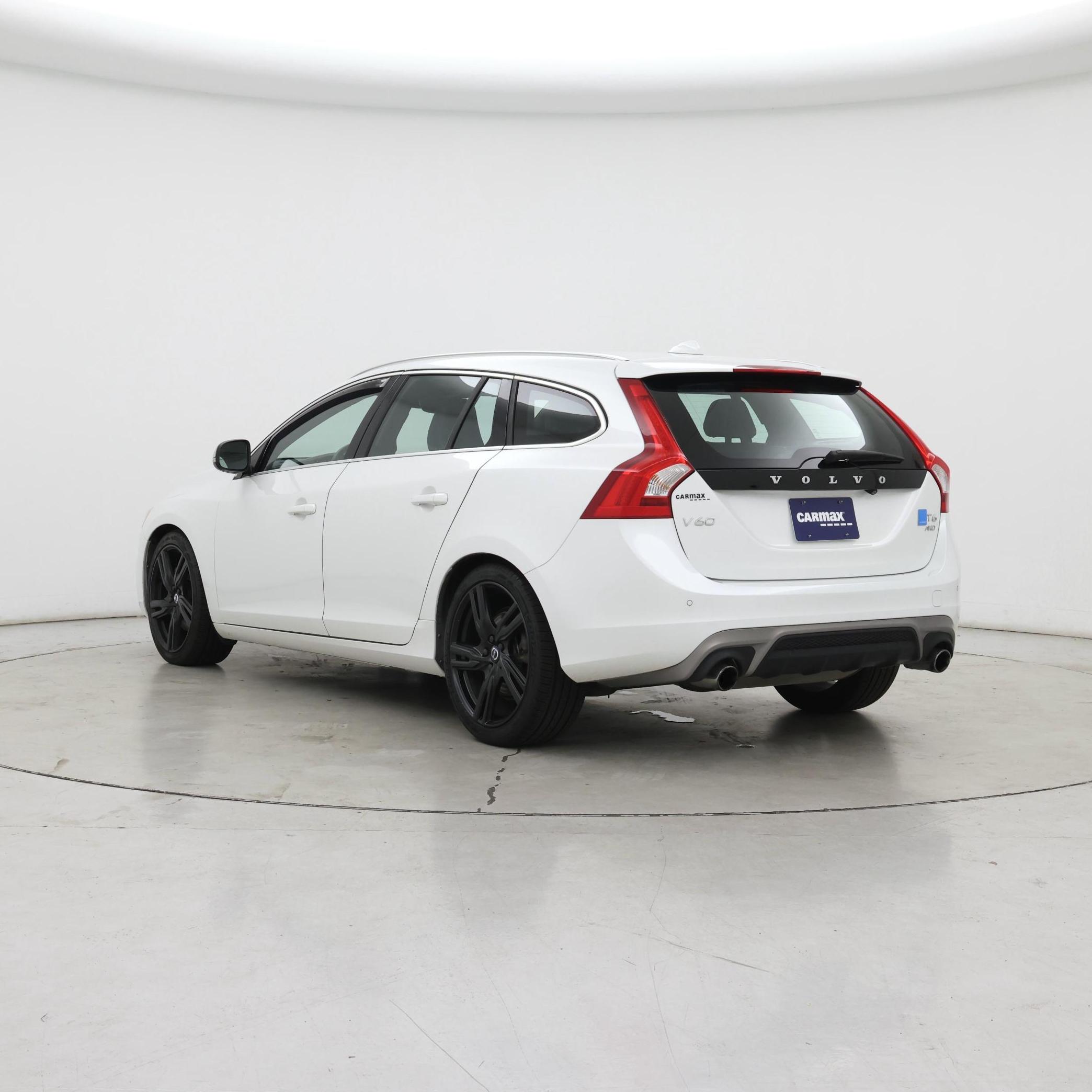 Thumbnail: 2017 Volvo V60 - 2