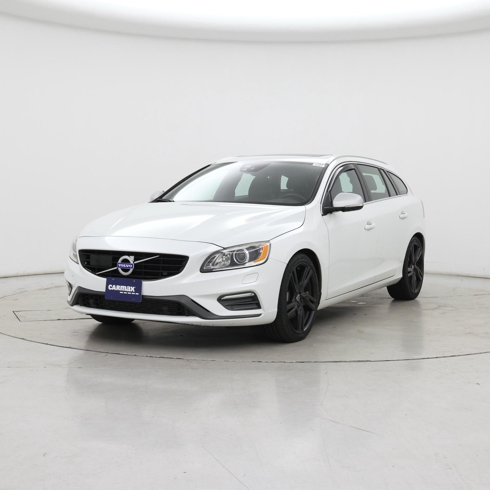Thumbnail: 2017 Volvo V60 - 4