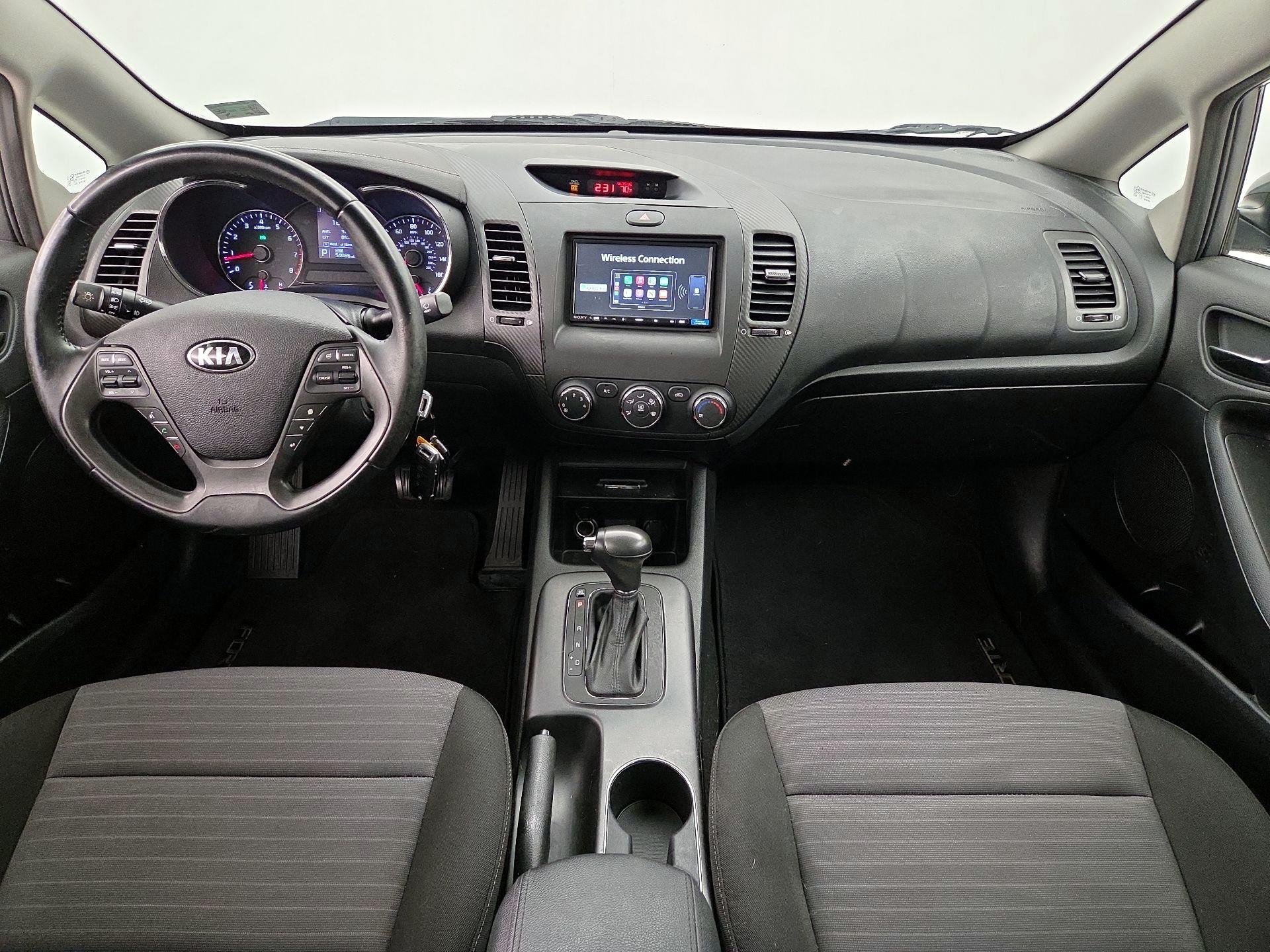 Thumbnail: 2016 Kia Forte - 9