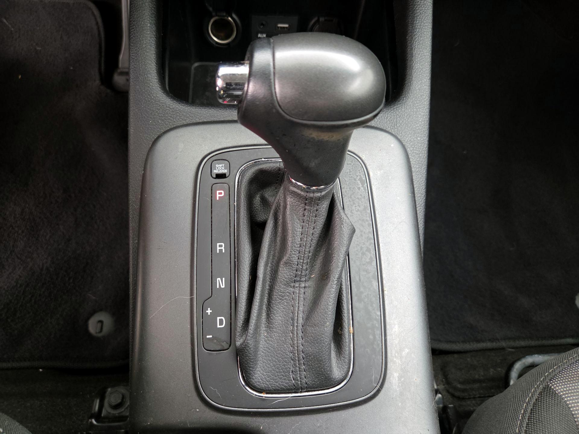 Thumbnail: 2016 Kia Forte - 17