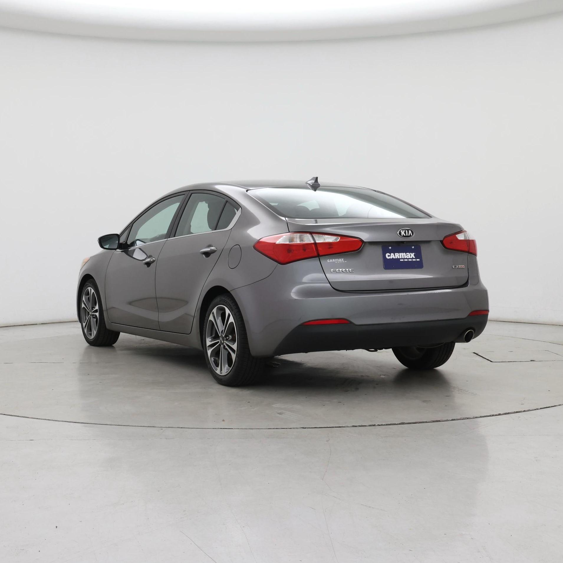 Thumbnail: 2016 Kia Forte - 2