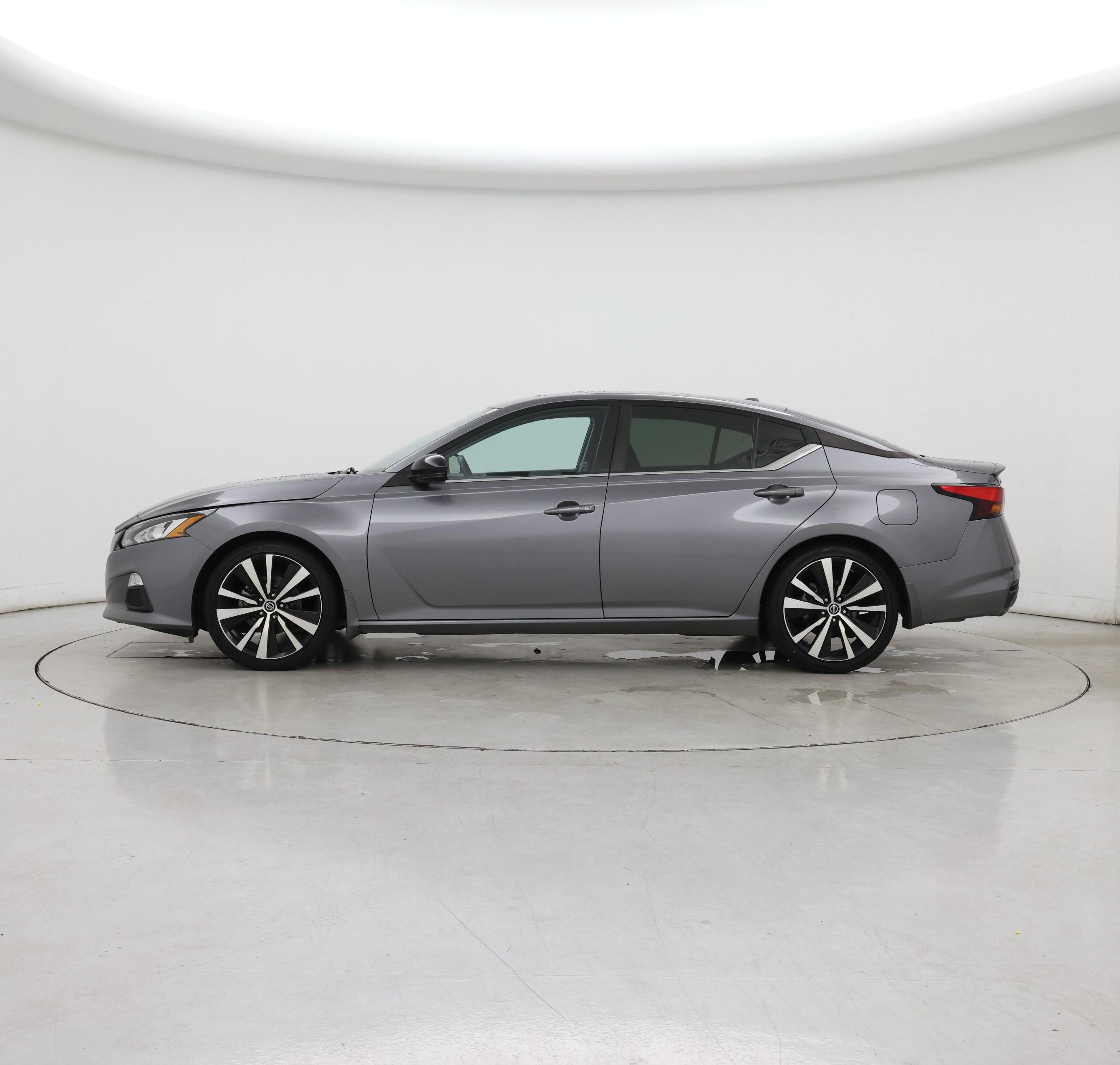 Thumbnail: 2021 Nissan Altima - 3