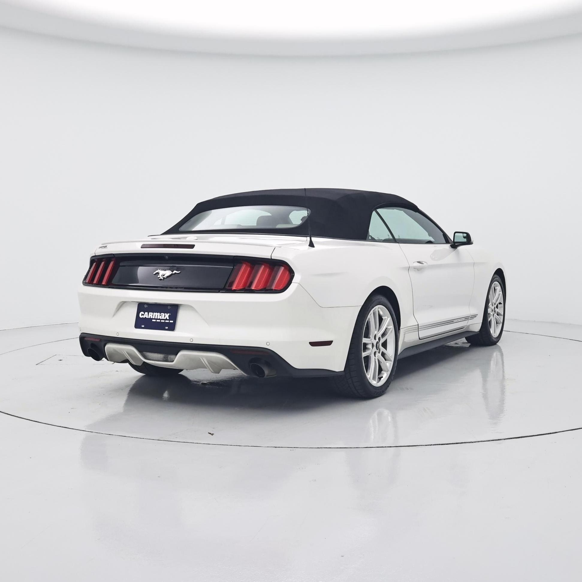 Thumbnail: 2017 Ford Mustang - 8
