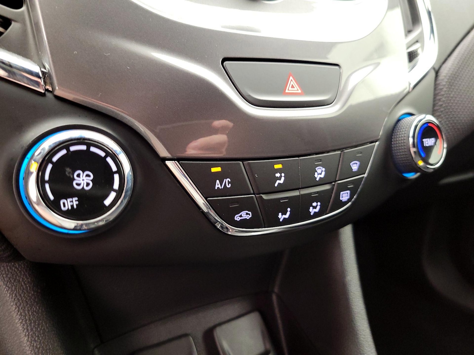 2017 Chevrolet Cruze LT - Photo 17
