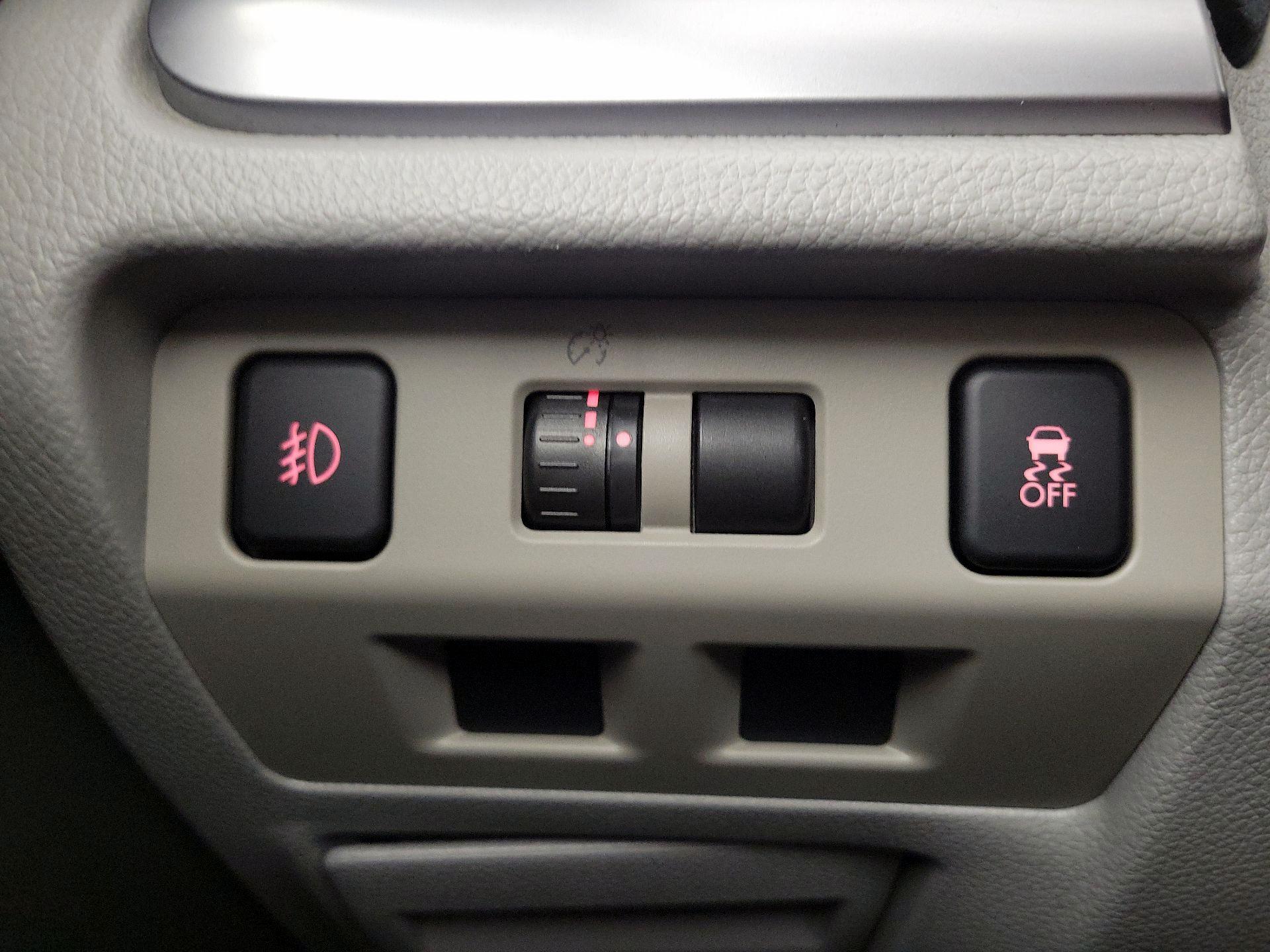 Thumbnail: 2014 Subaru Forester - 13