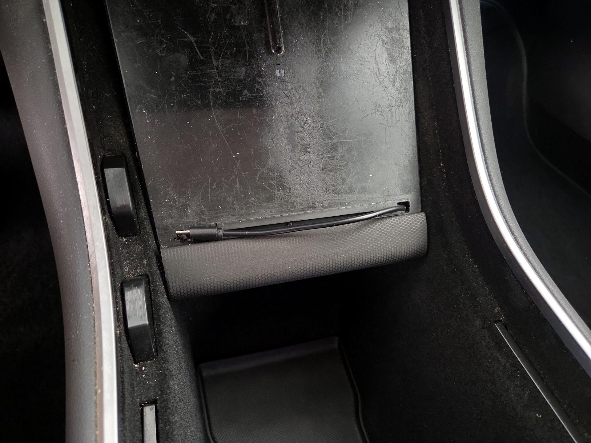 Thumbnail: 2019 Tesla Model 3 - 18