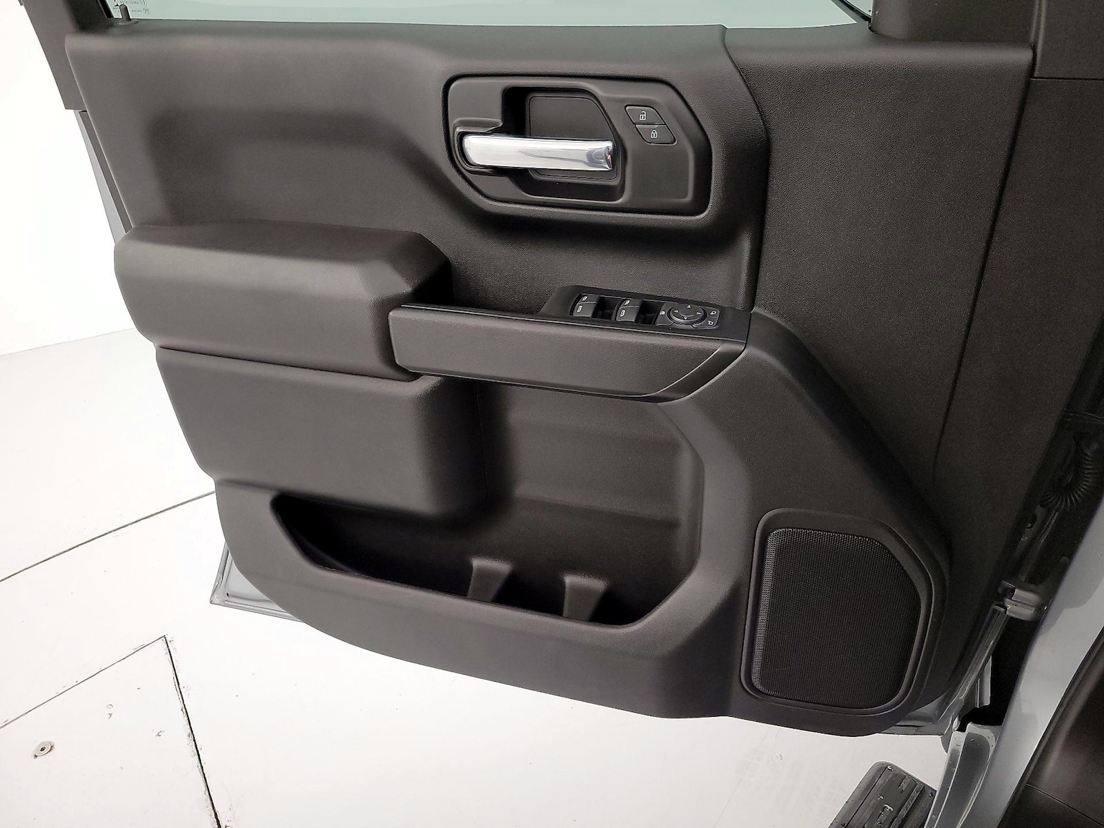 2023 Chevrolet Silverado 1500 Custom - Photo 13
