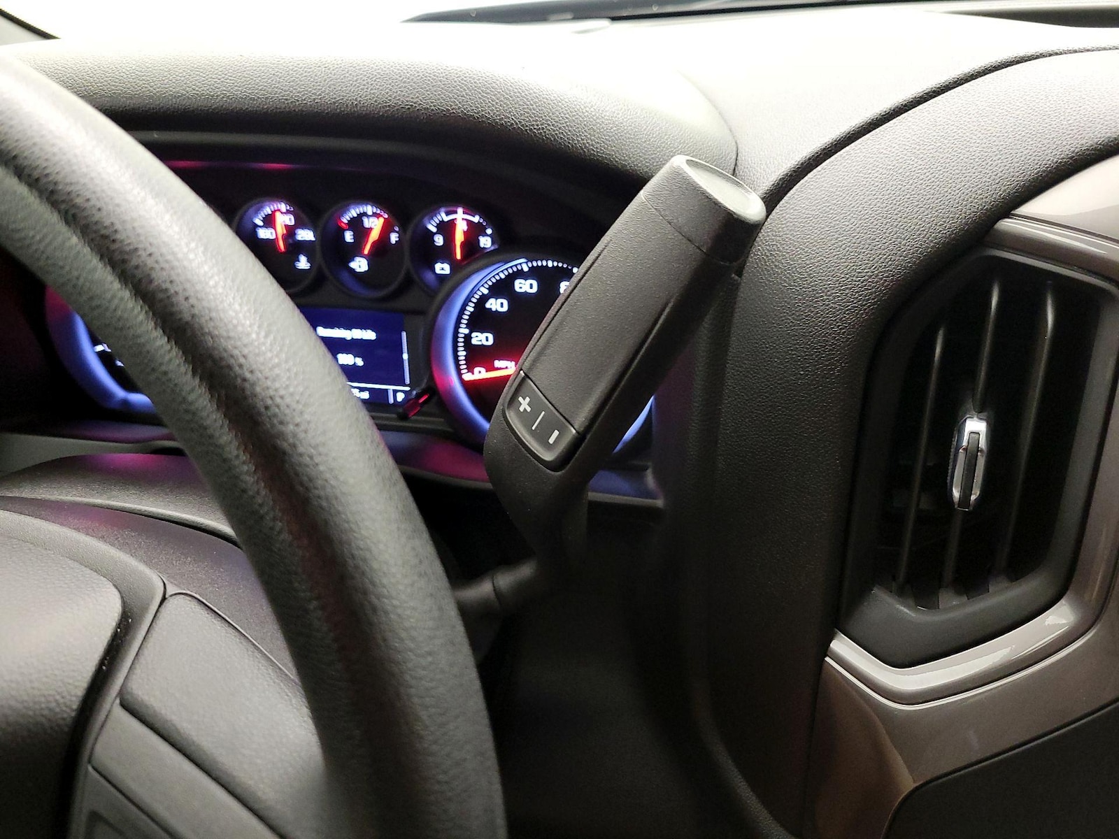2023 Chevrolet Silverado 1500 Custom - Photo 18
