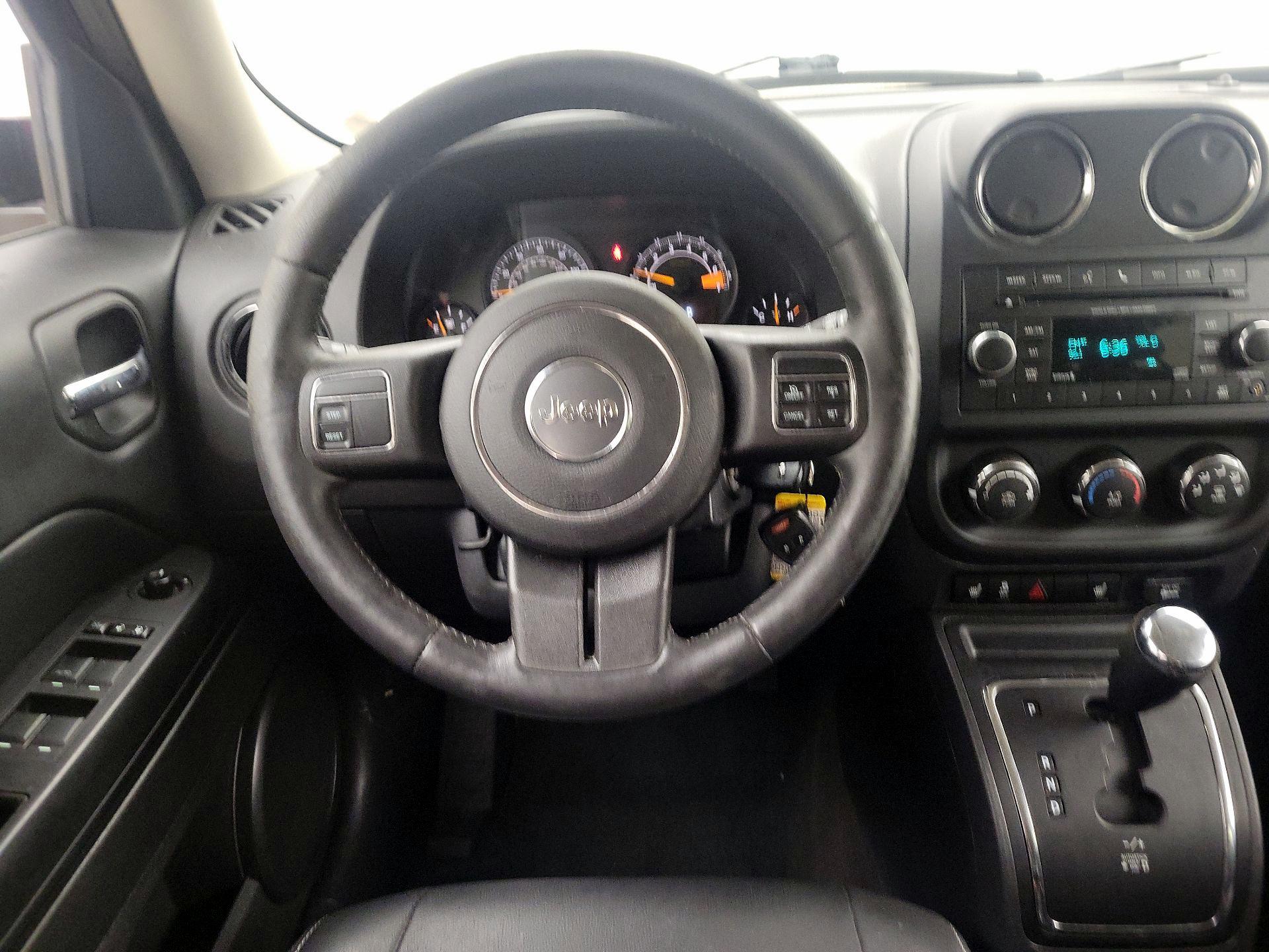 Thumbnail: 2016 Jeep Patriot - 10