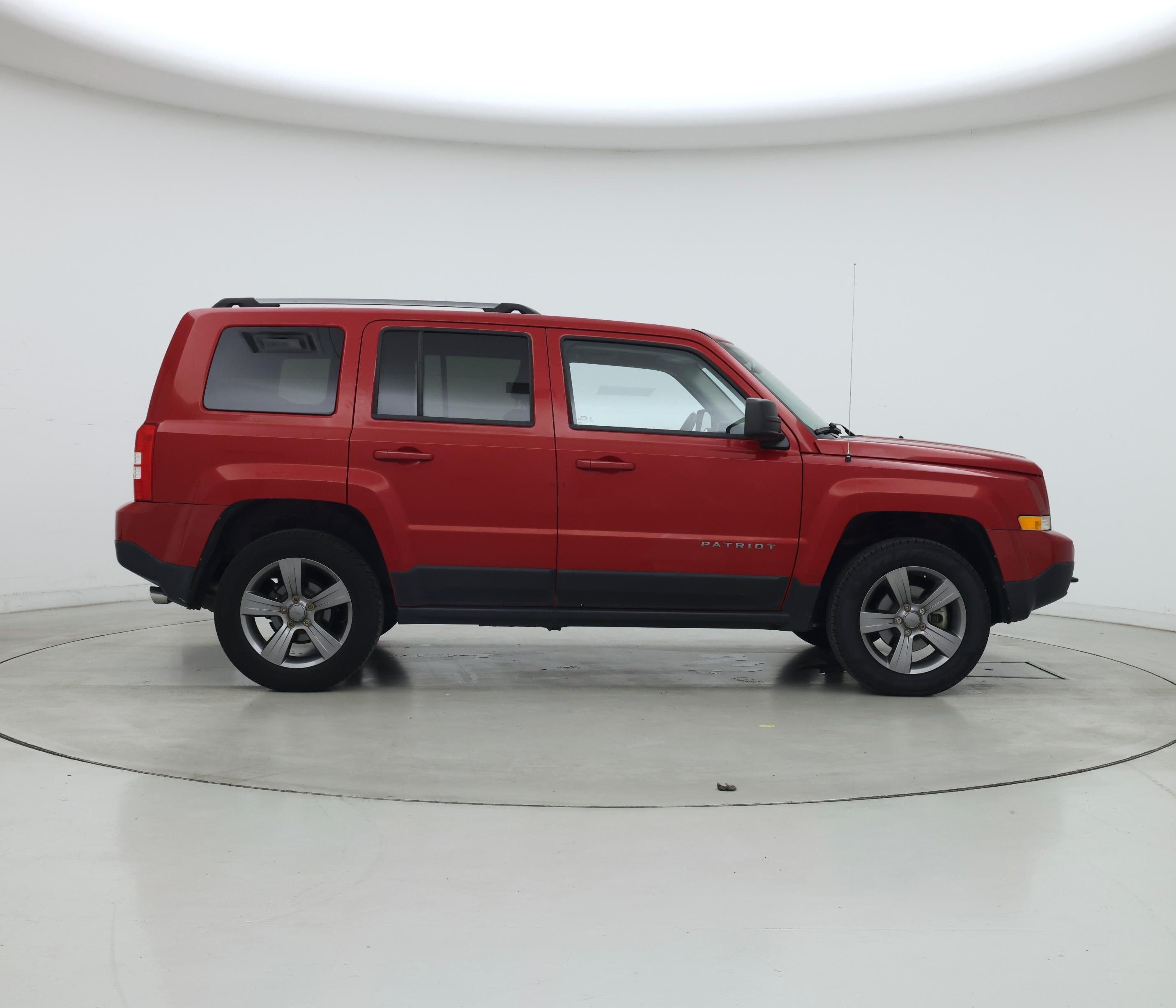 Thumbnail: 2016 Jeep Patriot - 7